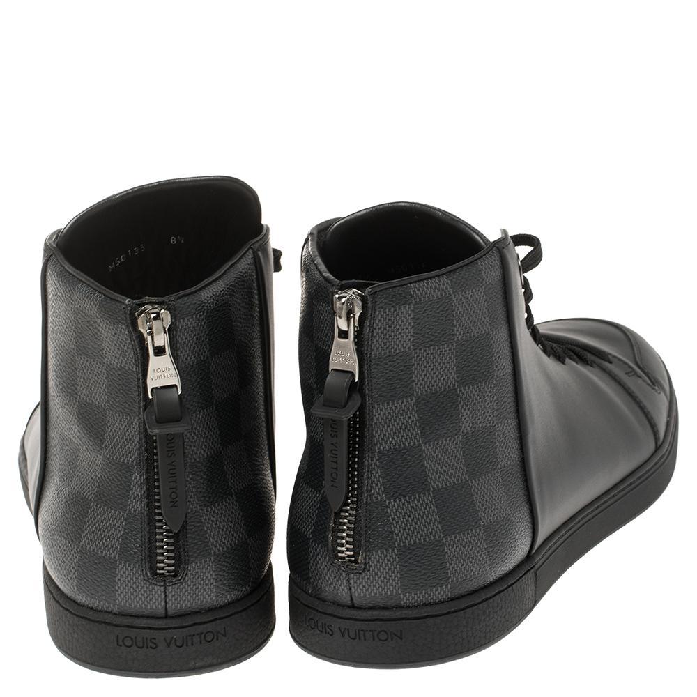 Louis Vuitton Black Leather and Damier Graphite Canvas High Top Sneaker Size42.5 In Good Condition In Dubai, Al Qouz 2