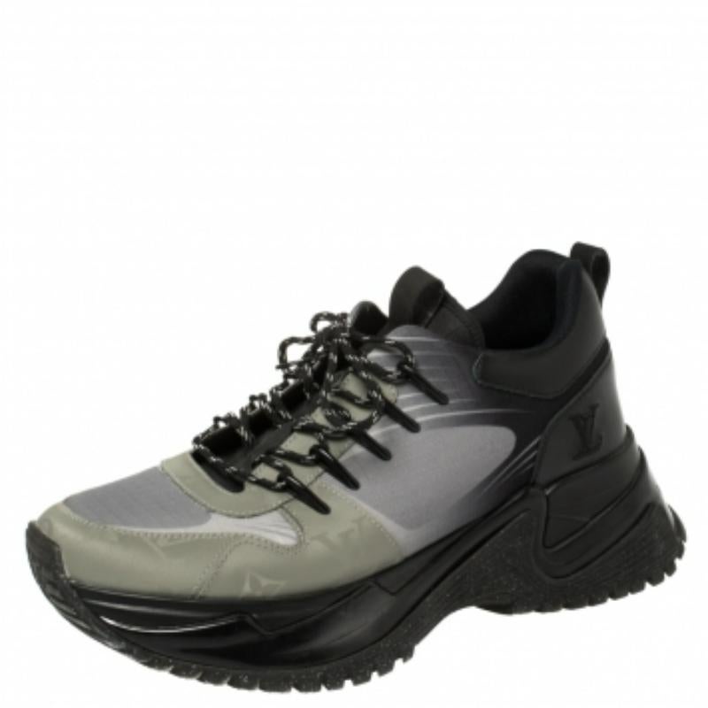 Create the most stylish and casual-chic looks using Louis Vuitton's Run Away Pulse sneakers. Constructed in mesh and leather in the shades of black and grey, these shoes also feature the signature LV logo on the side and is completed with a