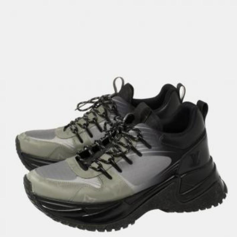Louis Vuitton Black Leather And Mesh Run Away Pulse Low Top Sneakers Size 35 For Sale 1