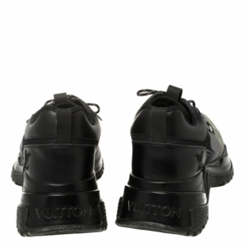Louis Vuitton Black Leather And Mesh Run Away Pulse Low Top Sneakers Size 35 For Sale 2