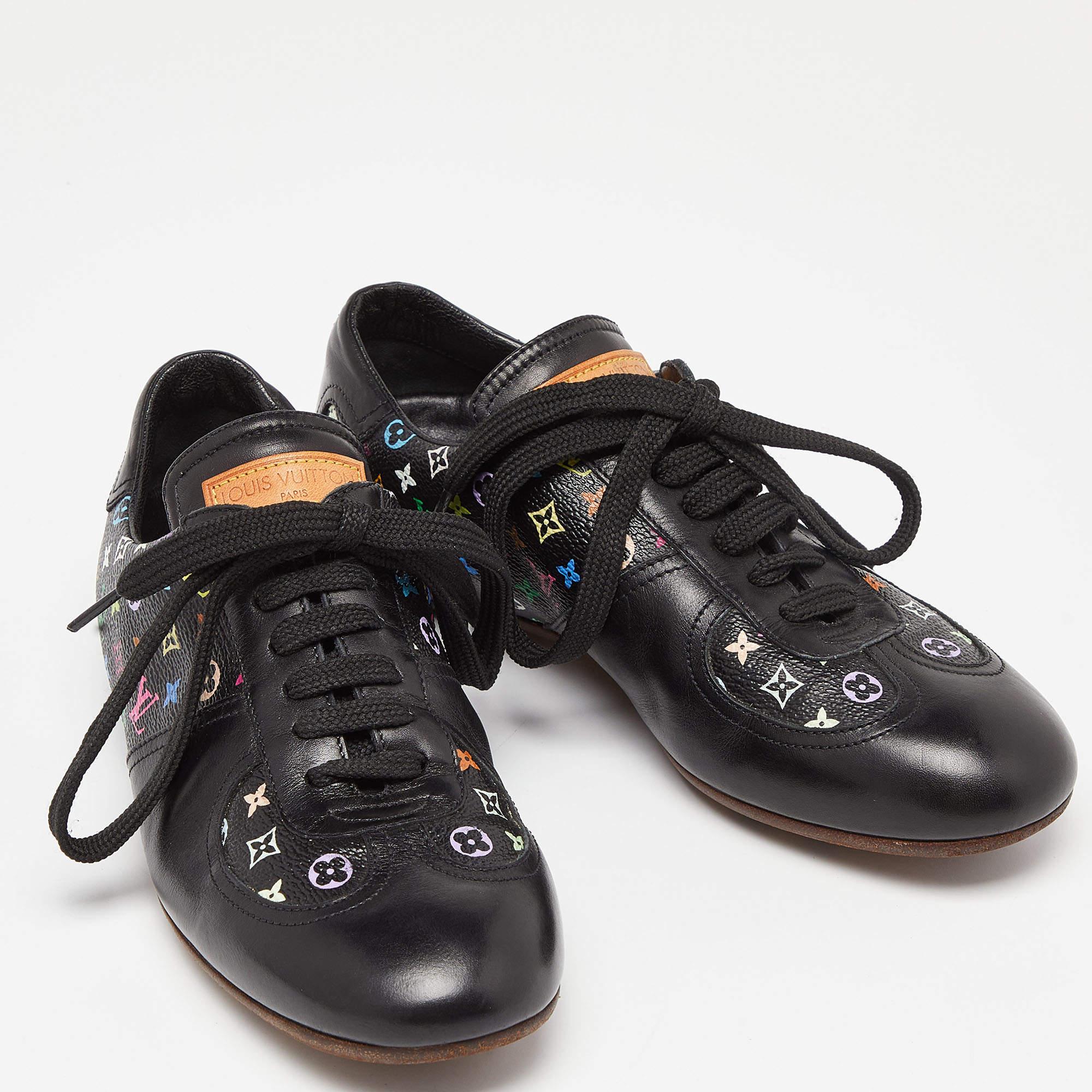Louis Vuitton Black Leather and Monogram Canvas Low Top Sneakers Size 36 For Sale 1