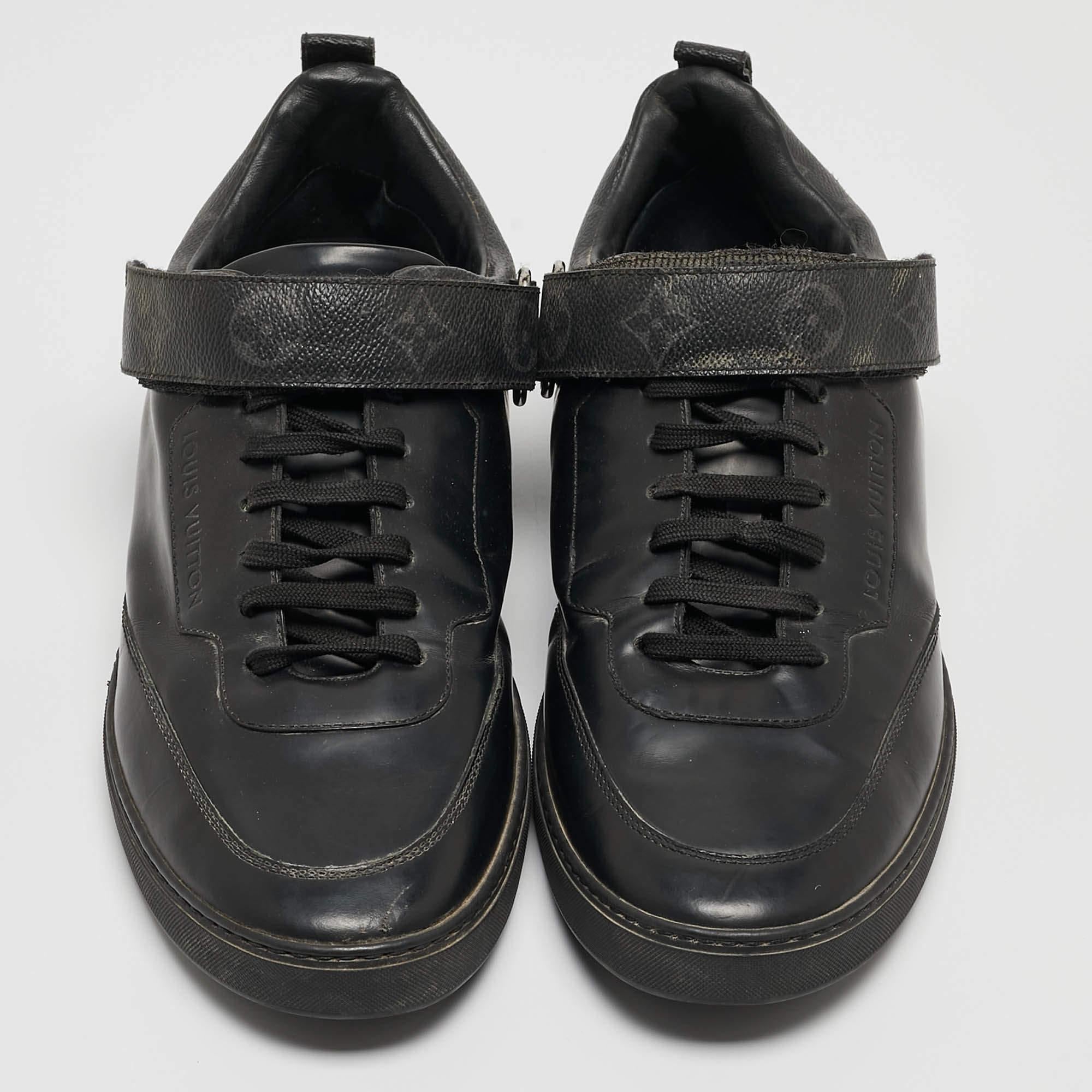 Presented in a classic silhouette, these LV sneakers are a seamless combination of luxury, comfort, and style. These sneakers are designed with signature details and comfortable insoles.

