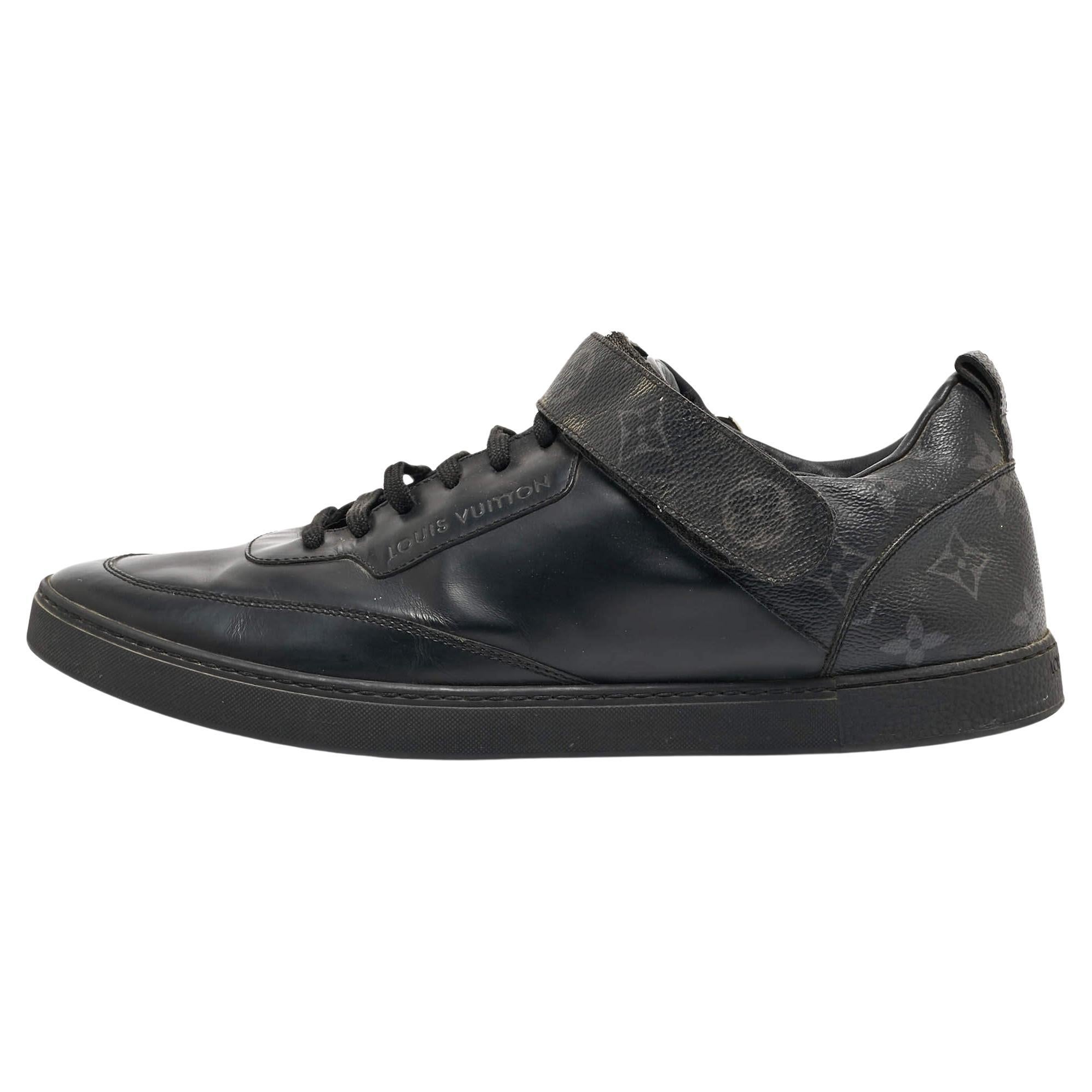 Louis Vuitton Black Leather and Monogram Canvas Passenger Sneakers Size 42.5 For Sale