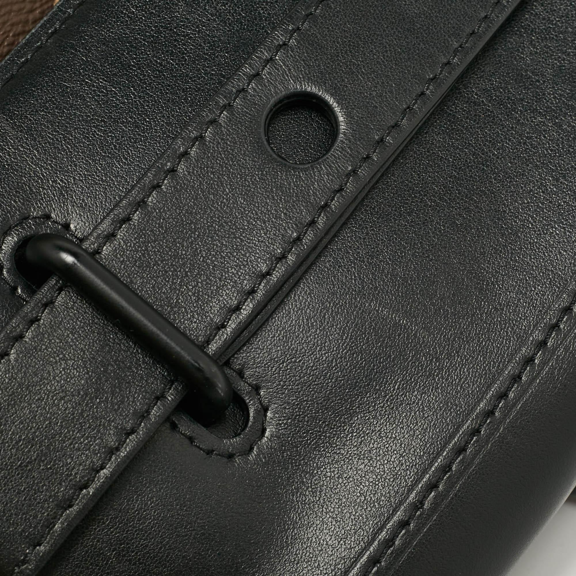 Louis Vuitton Sac PM Solar Ray Steamer en cuir noir et toile monogramme en vente 3