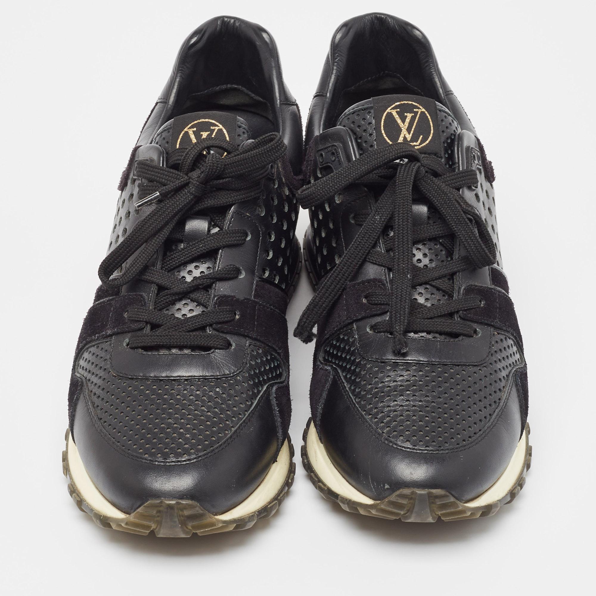 Louis Vuitton Black Leather and Suede Run Away  Sneakers Size 39.5 In Good Condition In Dubai, Al Qouz 2