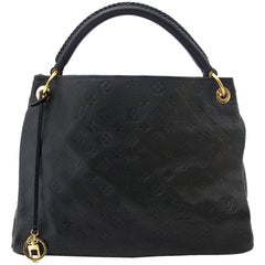 Louis Vuitton Black Leather Artsy MM