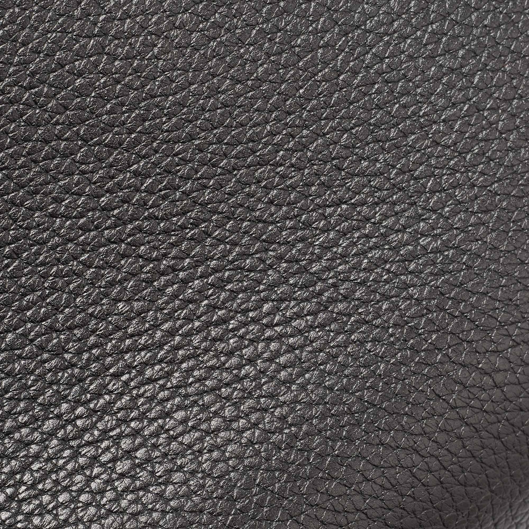 Louis Vuitton Black Leather Capucines MM Bag 6