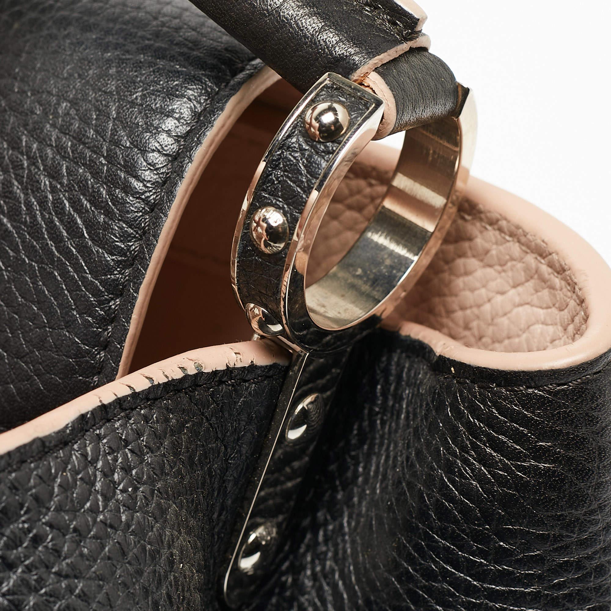 Louis Vuitton Black Leather Capucines MM Bag 14