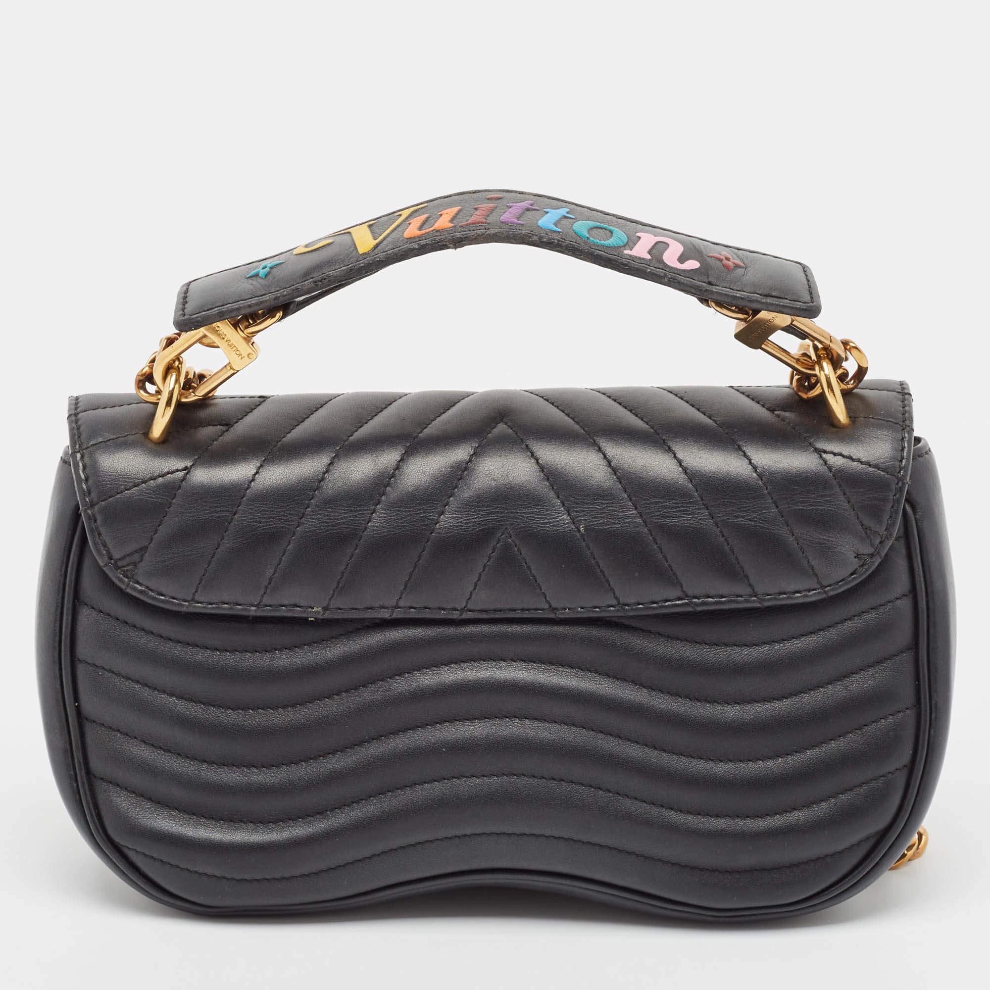Women's Louis Vuitton Black Leather Chain New Wave MM Bag For Sale