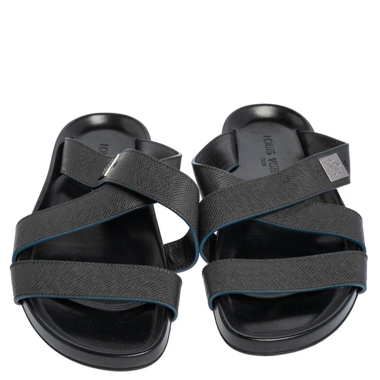 Louis Vuitton Black sandals T flip-flops S-Lock epi leather 8 US/38 LV  MA1003