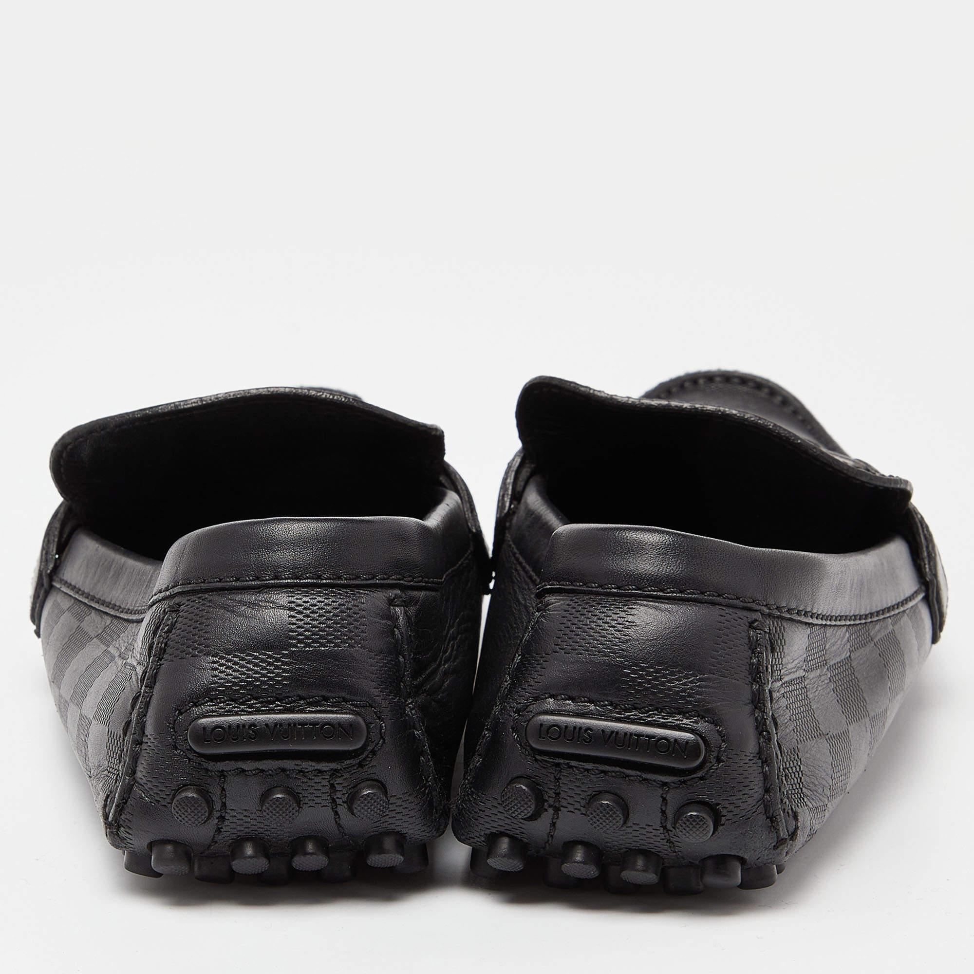 Louis Vuitton Black Leather Damier Hockenheim Loafers Size 44 For Sale 3