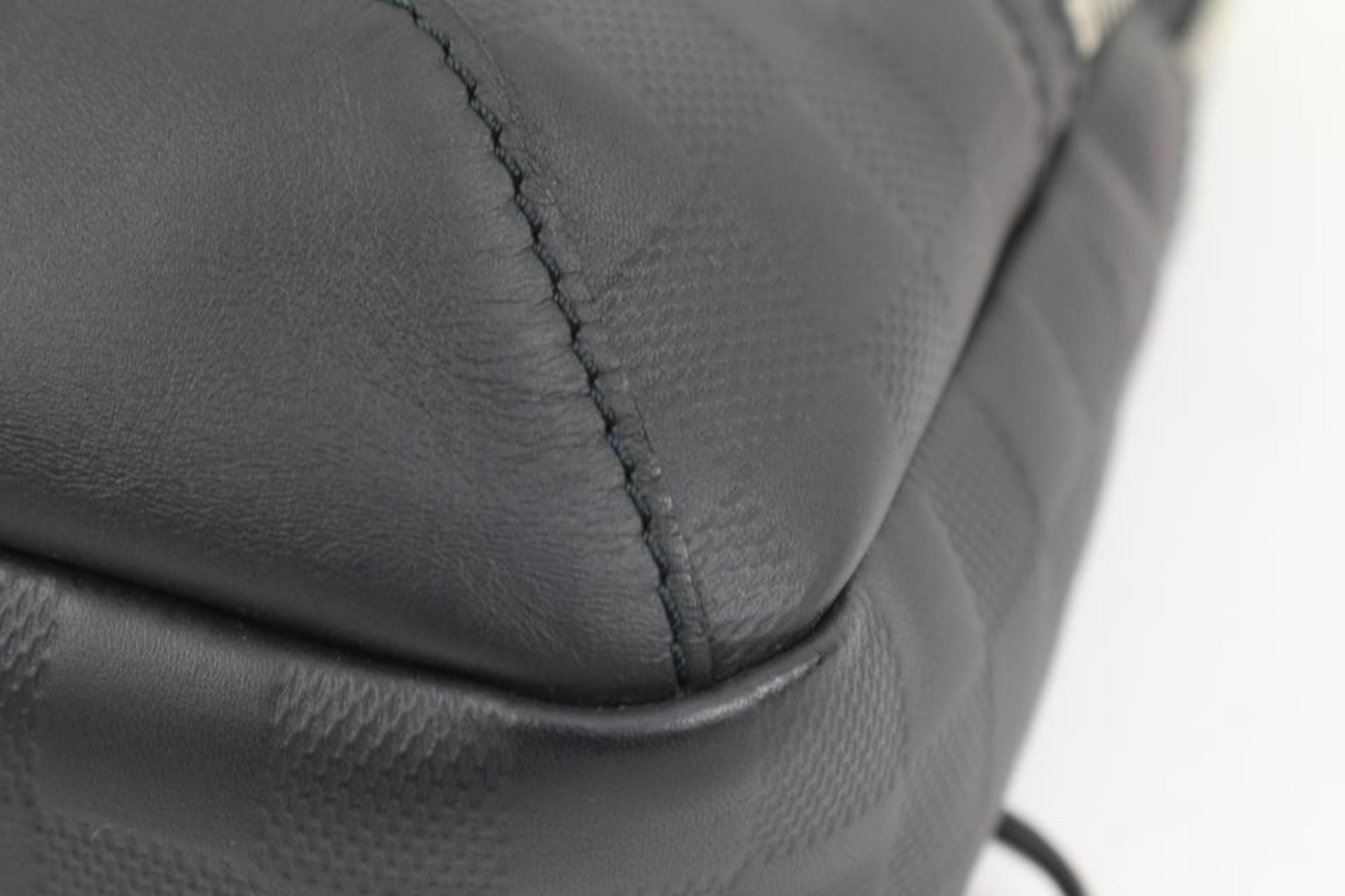 Louis Vuitton - Sac à main en cuir noir « Damier Infini Avenue » 48lk54 en vente 5