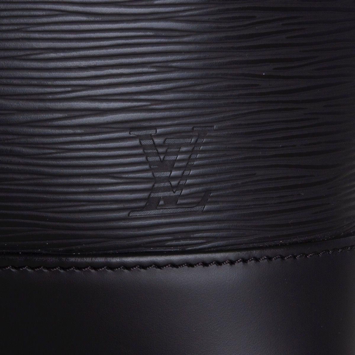 LOUIS VUITTON black leather EPI NOE GM Bucket Shoulder Bag 2