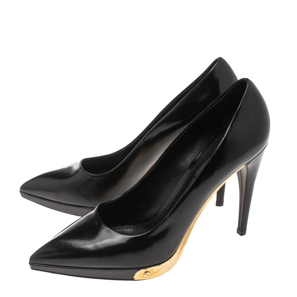 Women's Louis Vuitton Black Leather Eyeline Pointed Toe Pumps Size 39
