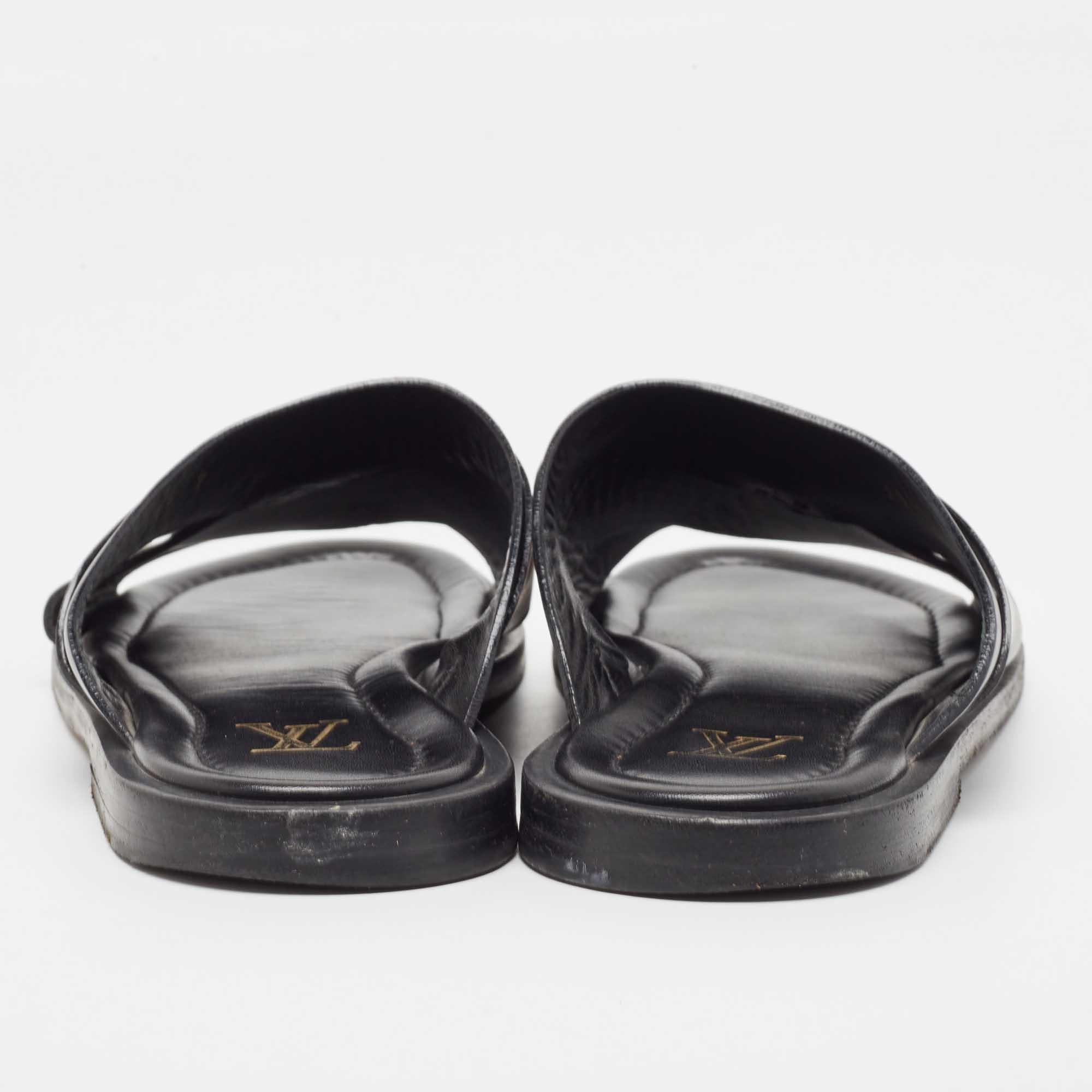 Louis Vuitton Black Leather Foch Slides Size 41 For Sale 1