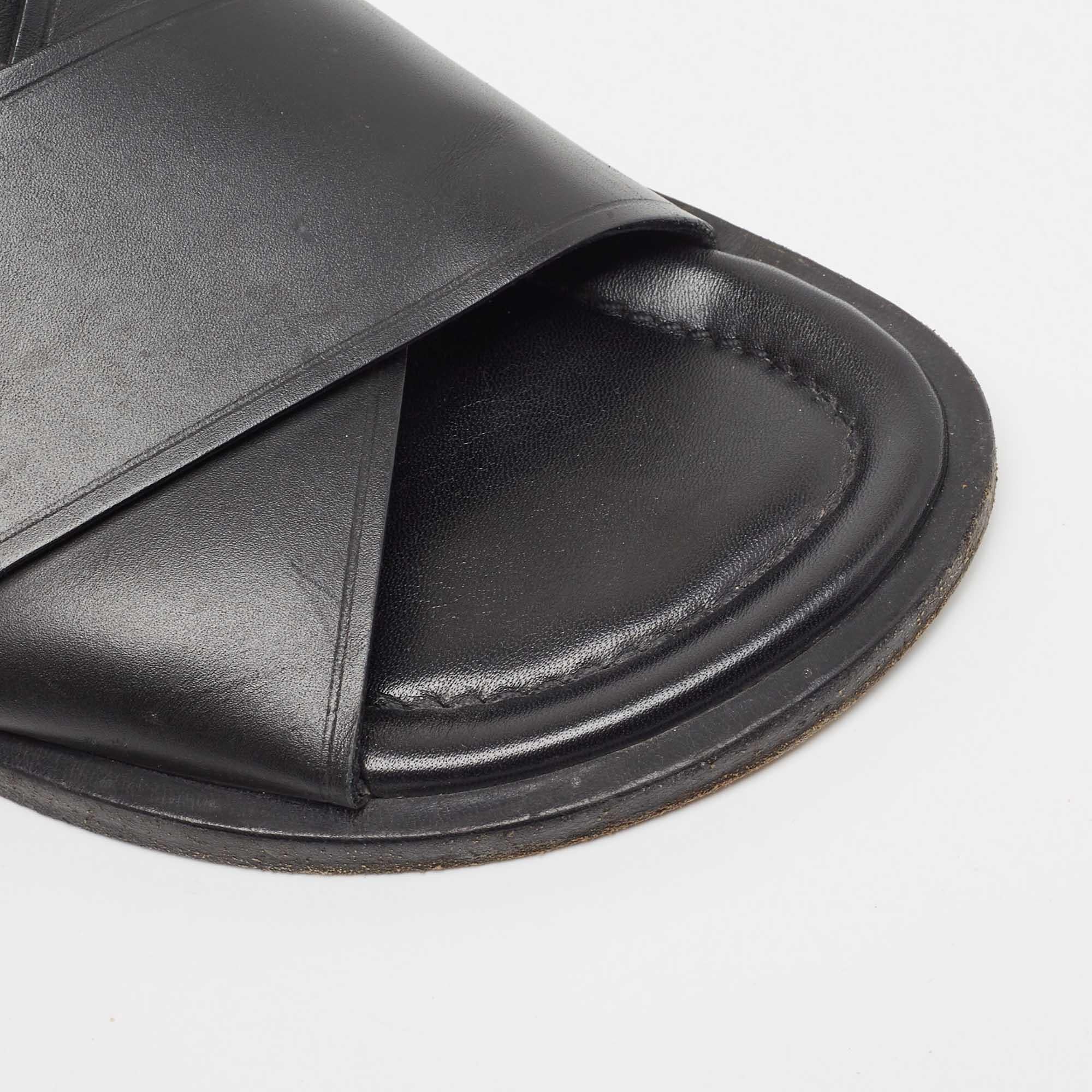Louis Vuitton Black Leather Foch Slides Size 41 For Sale 3