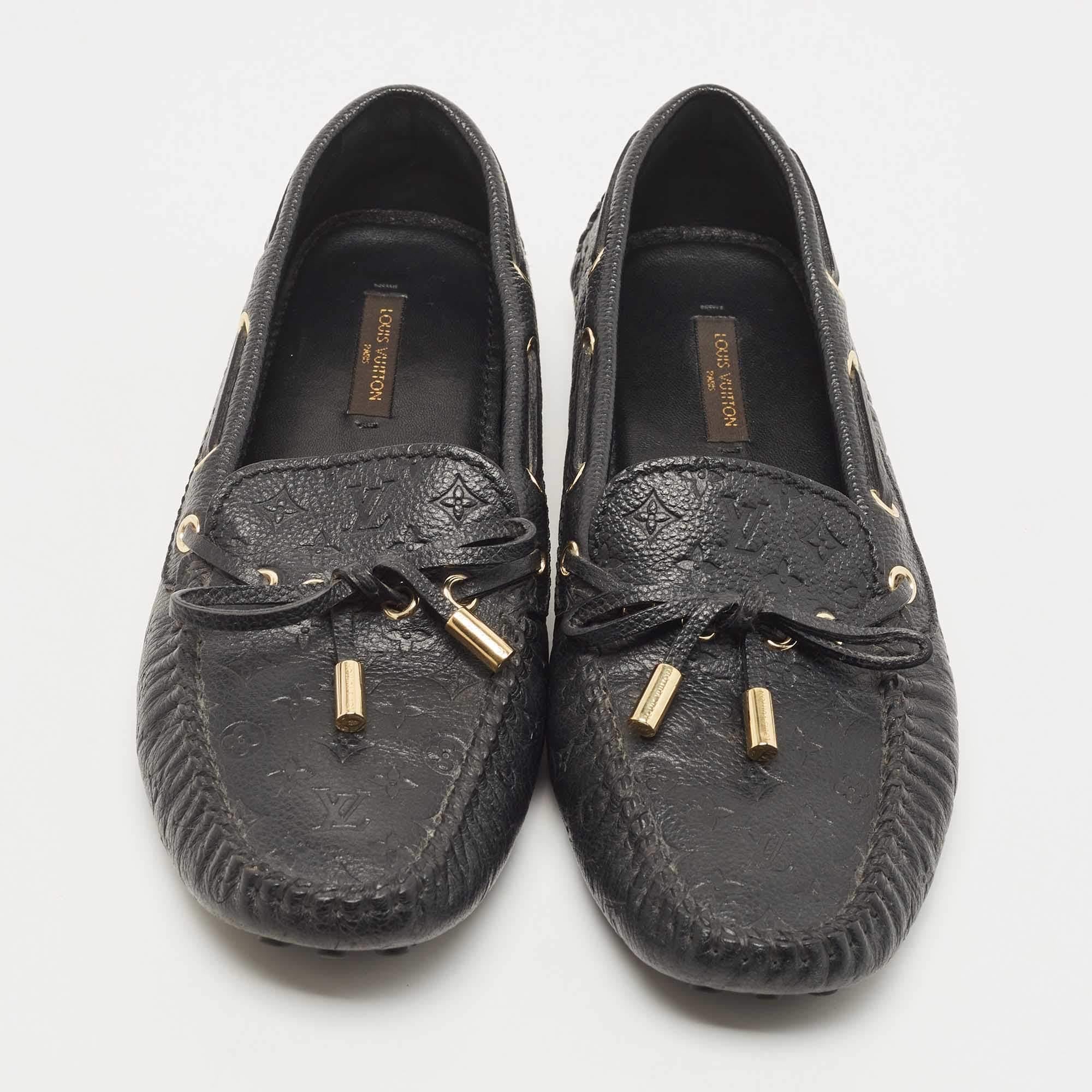 To perfectly complement your attires, we bring you this pair of loafers that speak nothing but style. The shoes have been crafted with skill and are designed to be easy to slip on. They are just the right choice to complement your fashionable