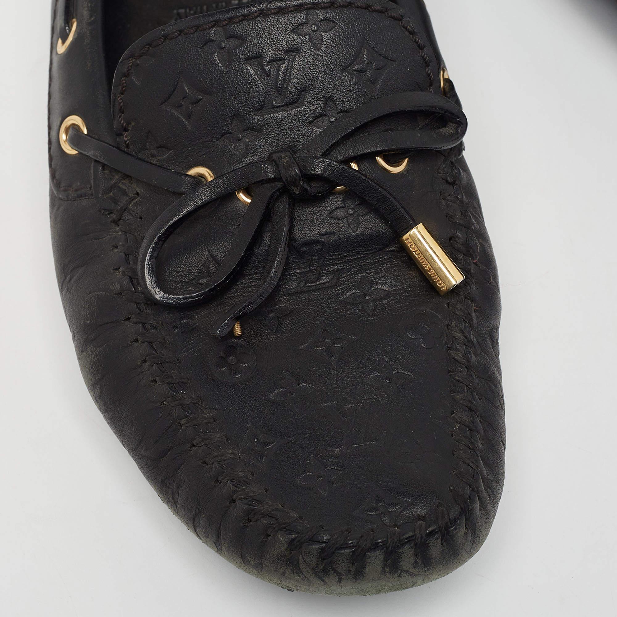 Women's Louis Vuitton Black Leather Gloria Loafers Size 39 For Sale
