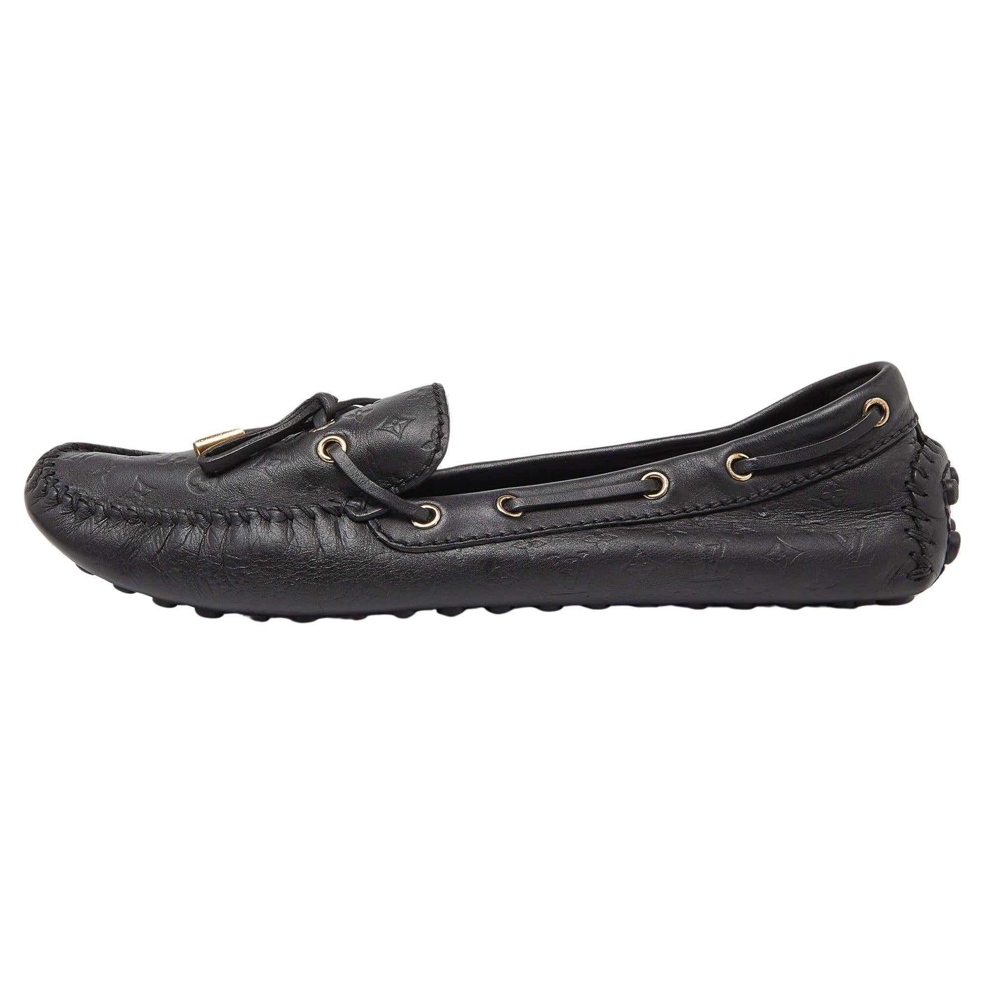 Louis Vuitton Black Leather Gloria Loafers Size 40 For Sale