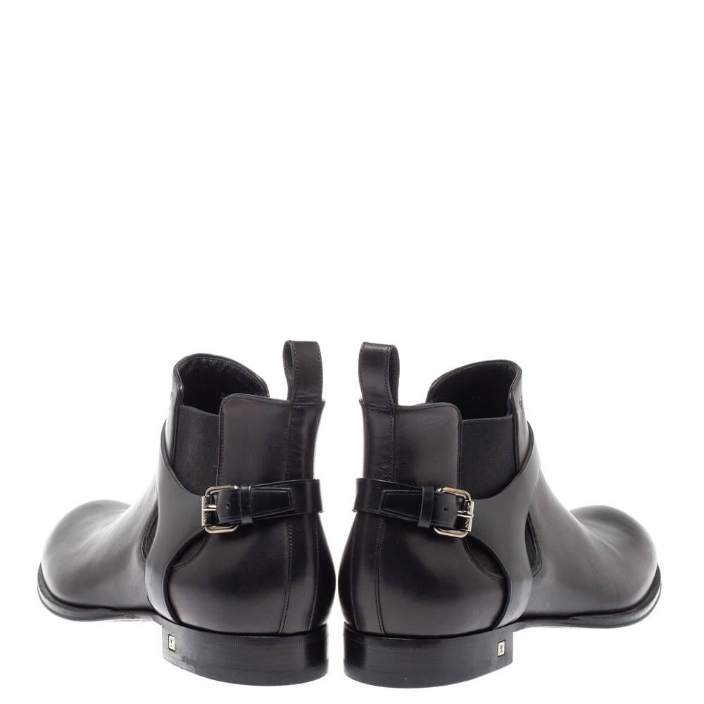 Louis Vuitton Black Leather Greenwich Ankle Boots Size 42.5 In Good Condition In Dubai, Al Qouz 2