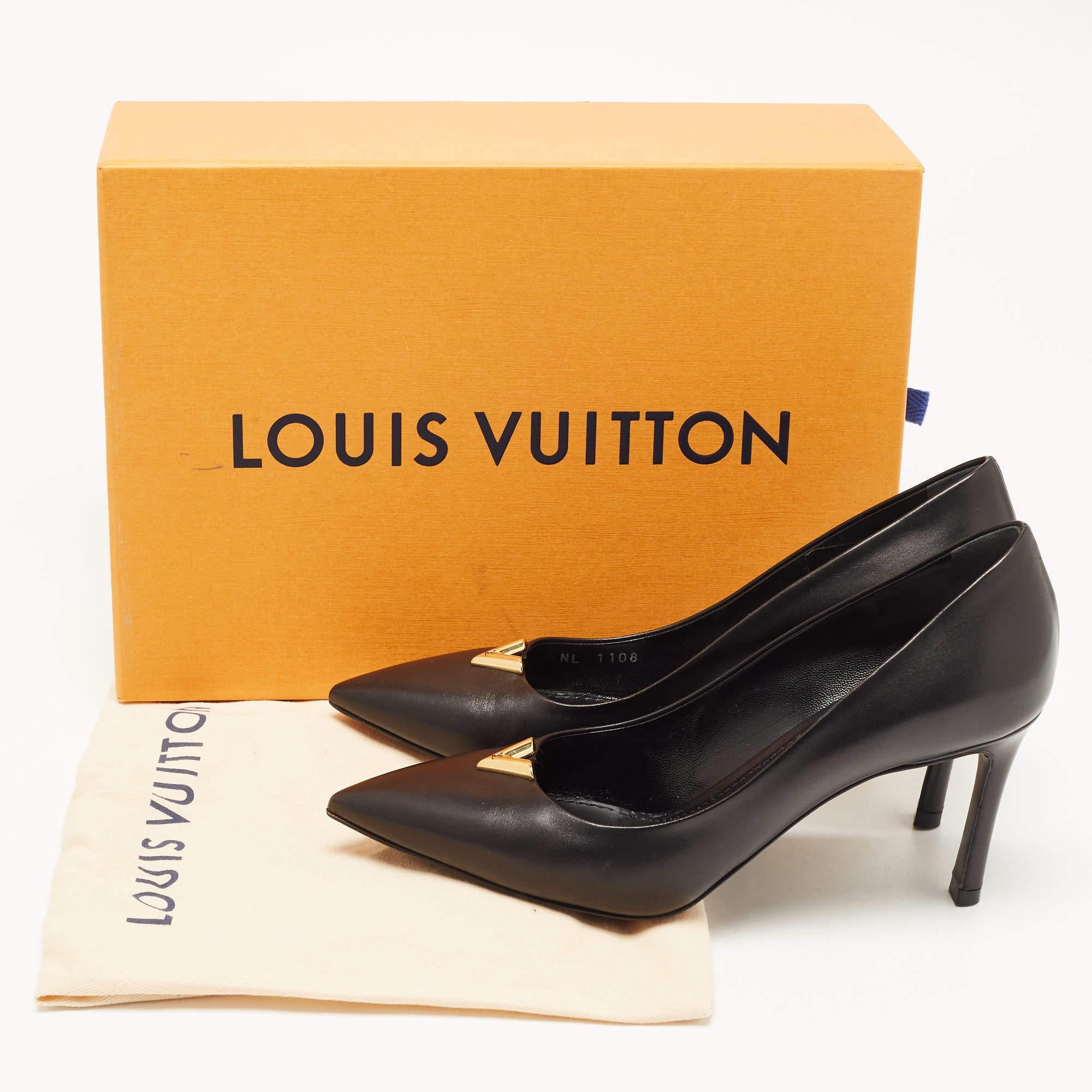Louis Vuitton Black Leather Heart Breaker Pointed Toe Pumps Size 36.5 2