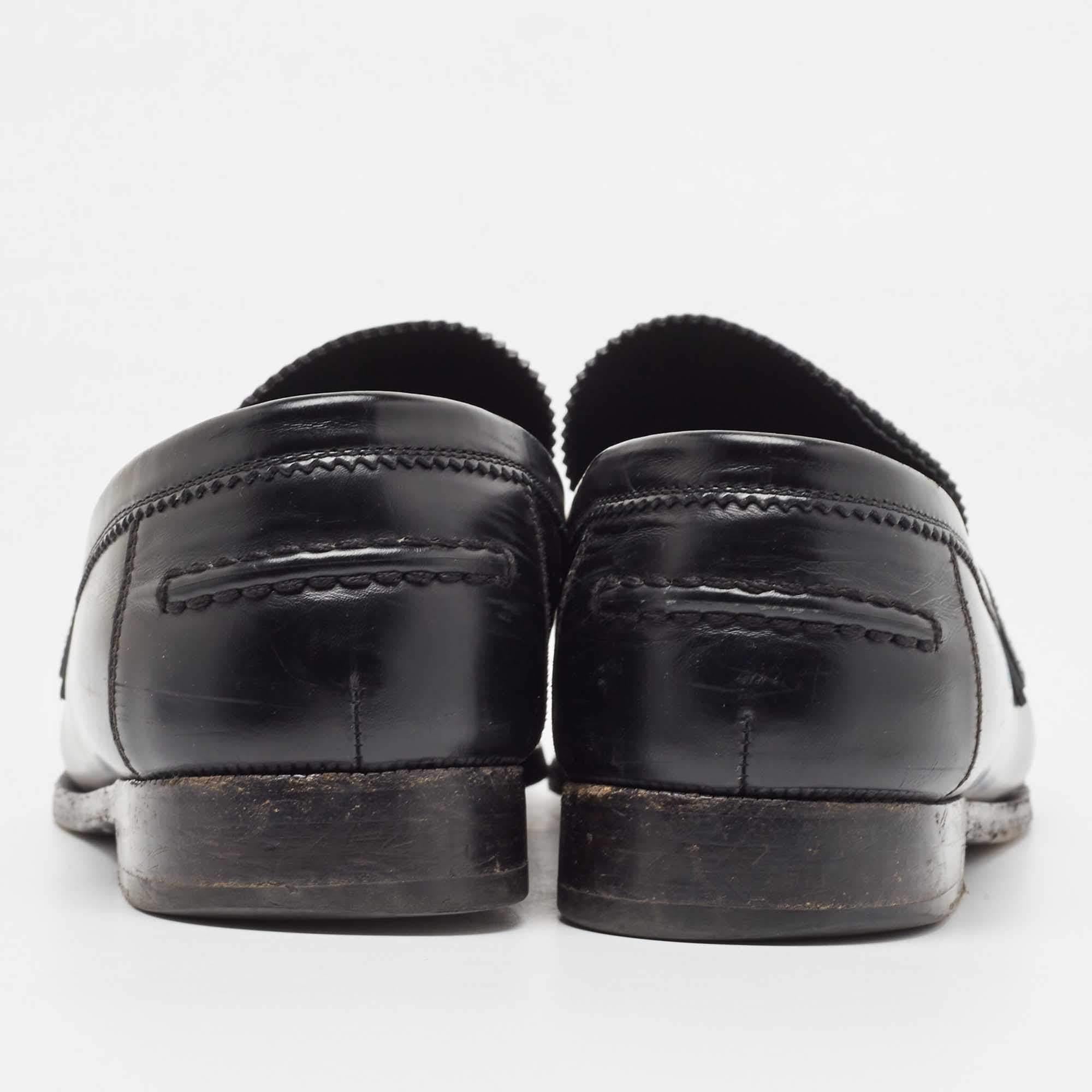 Louis Vuitton Black Leather Hockenheim Loafers Size 44 For Sale 4