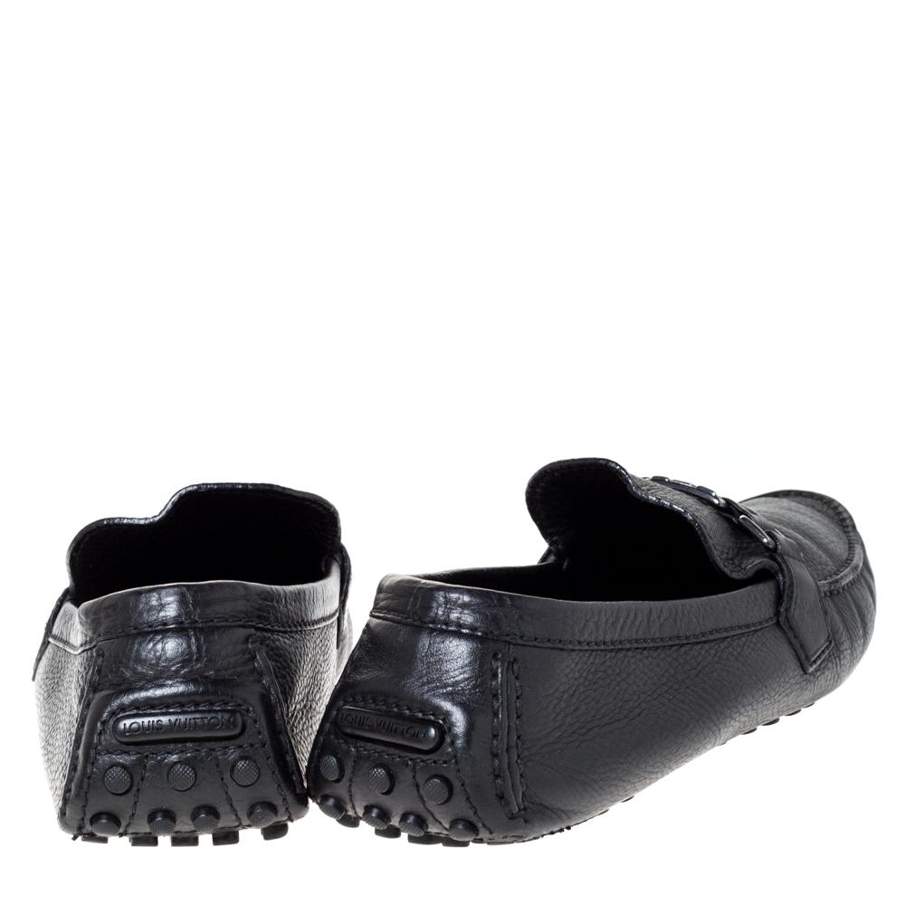 Louis Vuitton Black Leather Hockenheim Loafers Size 44.5 In Good Condition In Dubai, Al Qouz 2