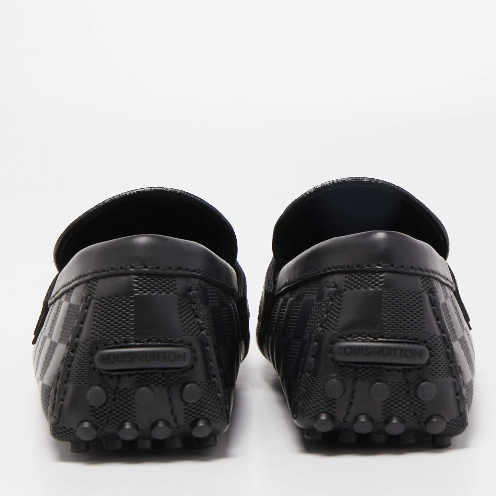Louis Vuitton Black Leather Hockenheim Slip On Loafers Size 40.5 In New Condition In Dubai, Al Qouz 2