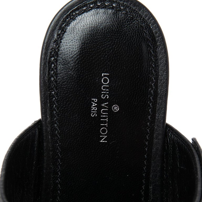 Louis Vuitton Horizon Flat Mule in Black