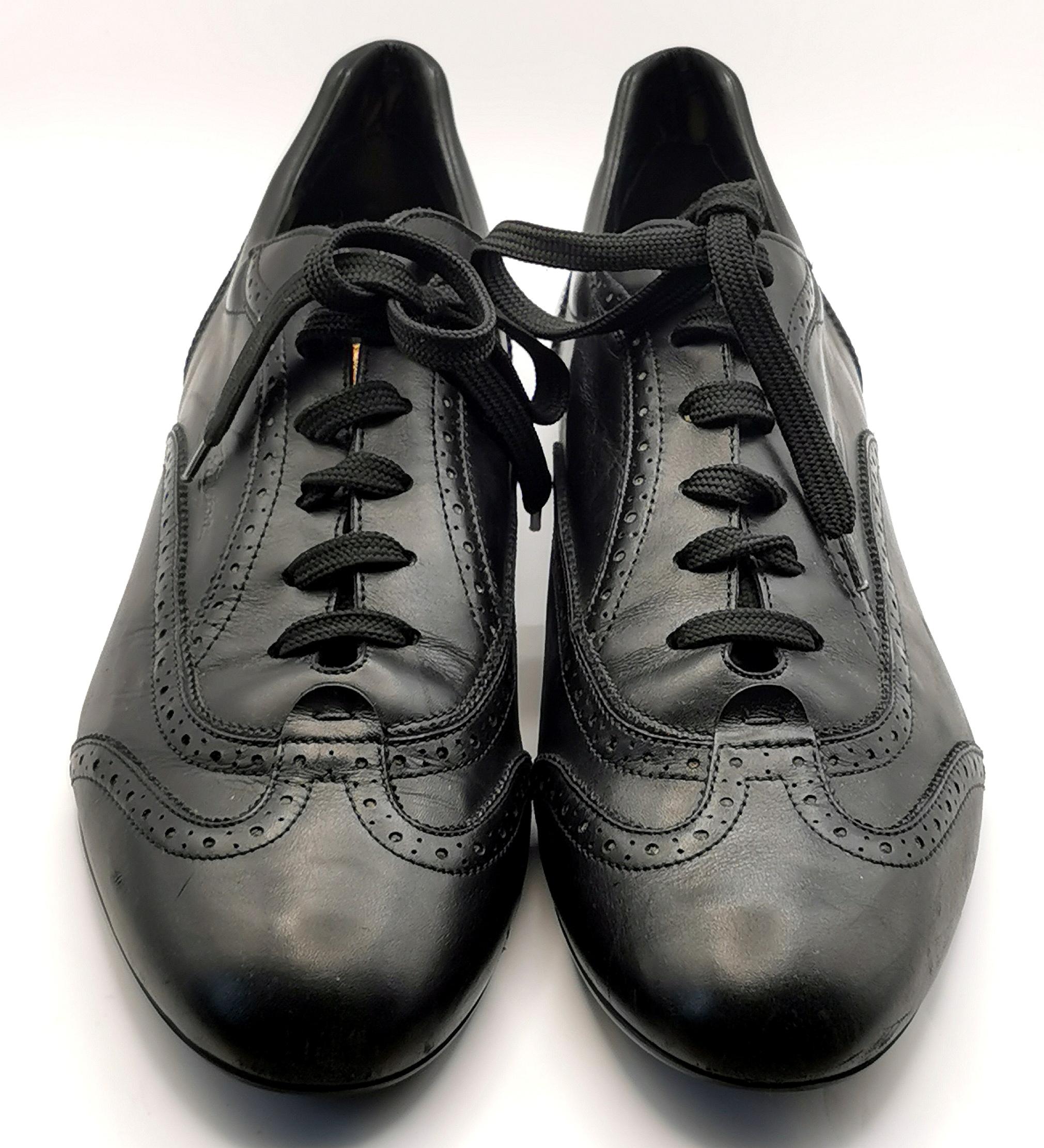 Louis Vuitton black leather lace up brogue style sneakers  For Sale 3