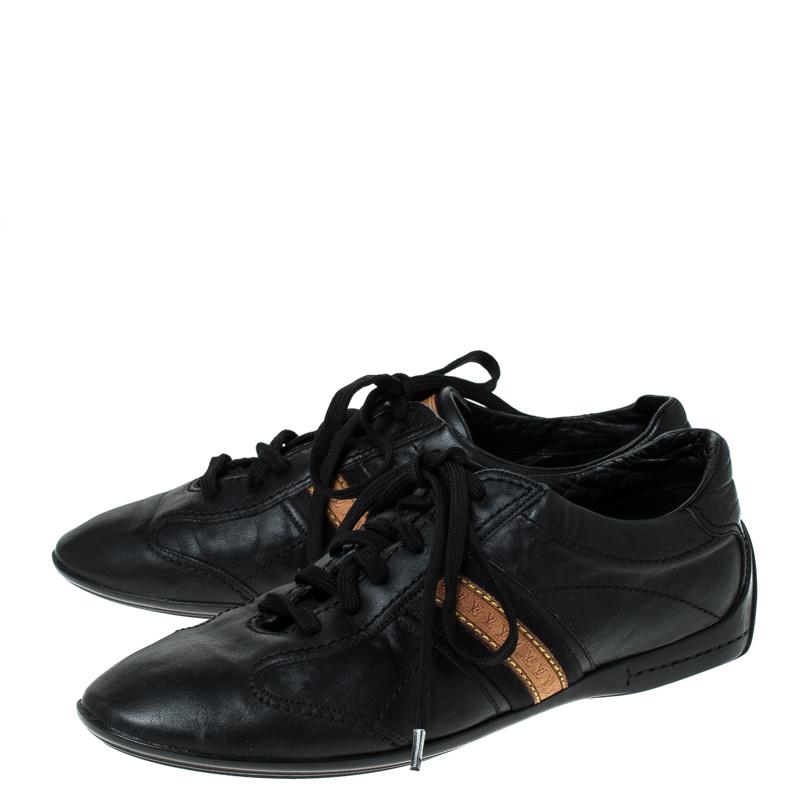 Louis Vuitton Zapatillas con cordones de piel negra Talla 39 Negro
