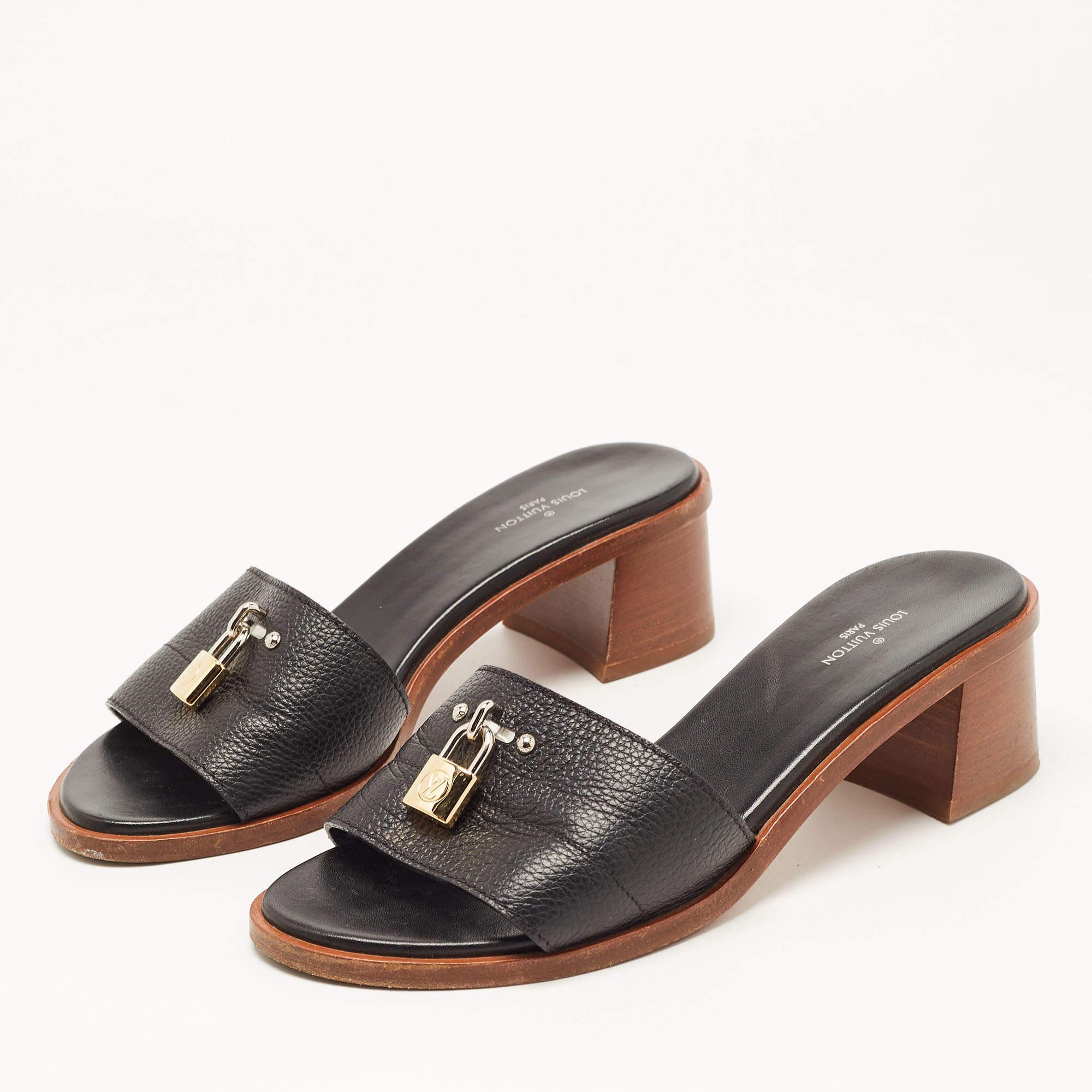 These sandals embody the perfect blend of edgy and timeless style. Crafted from quality materials, these shoes will offer you the perfect height for a sophisticated look.

