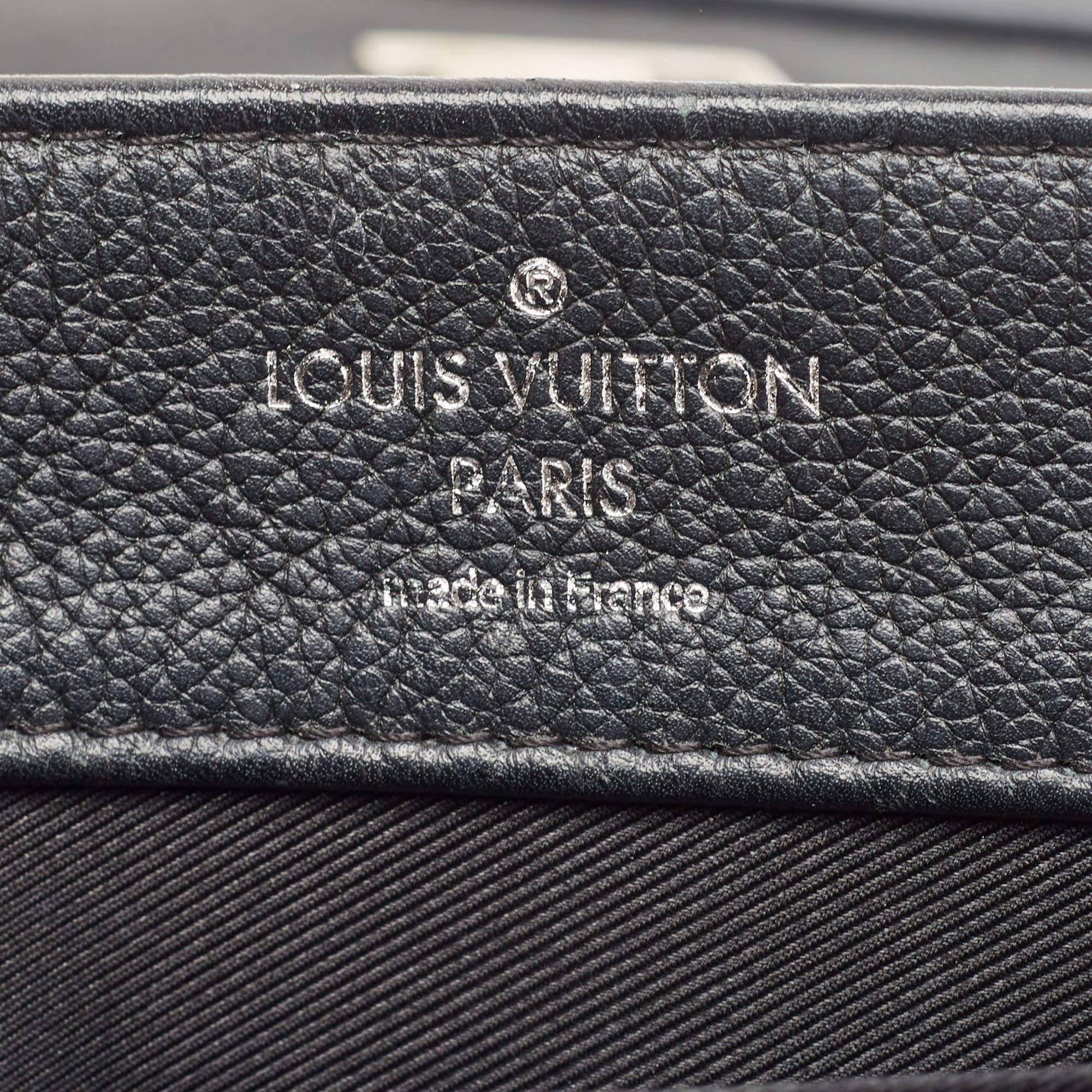 Louis Vuitton Black Leather Lockme II Bag For Sale 6