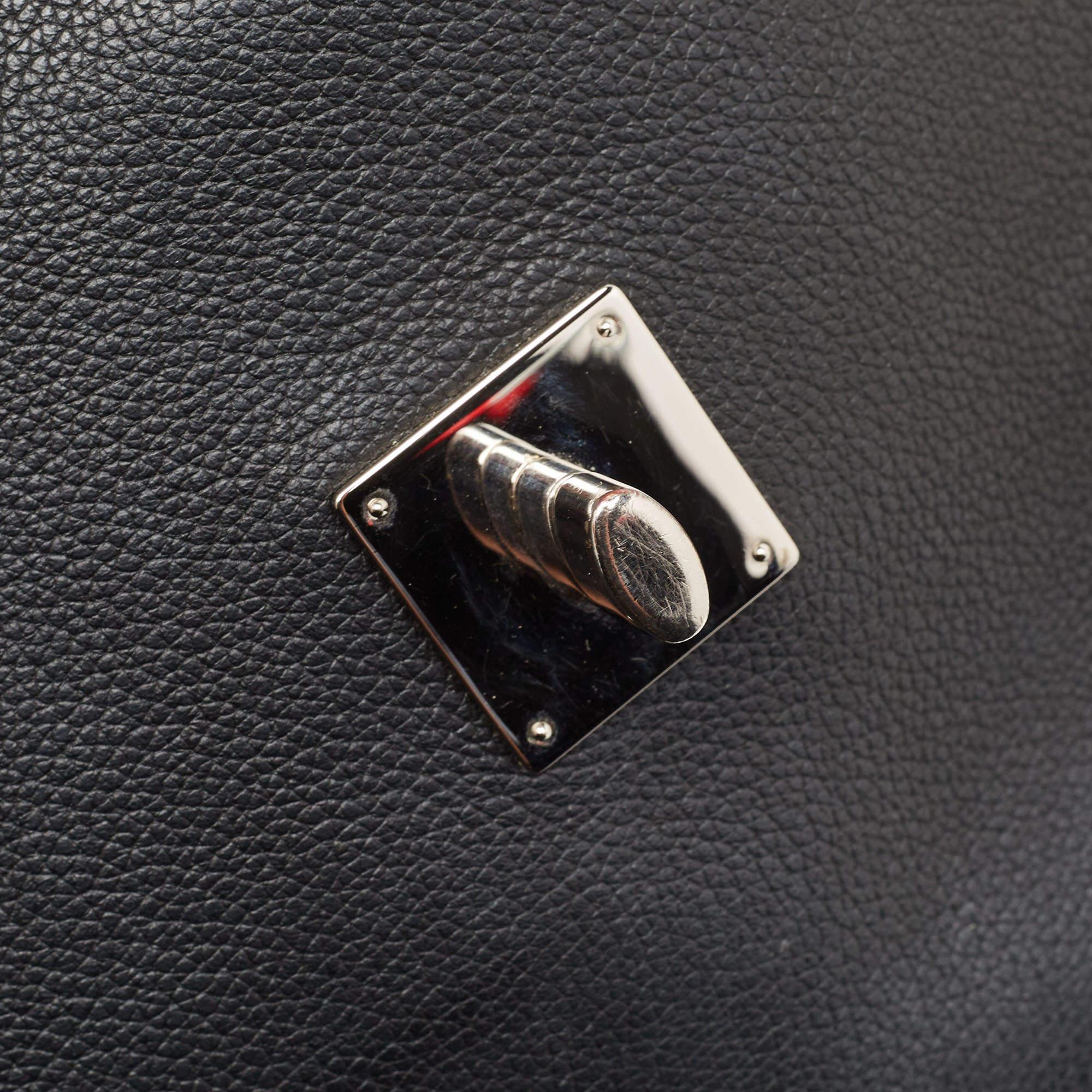 Louis Vuitton Black Leather Lockme II Bag For Sale 9