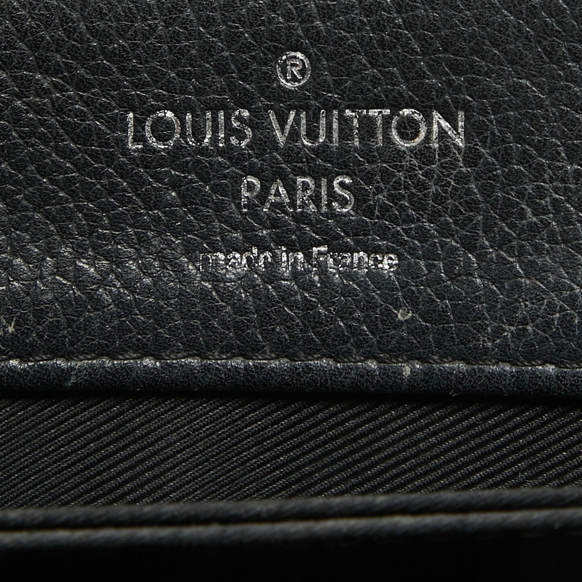 Louis Vuitton Black Leather Lockme II Bag For Sale 10