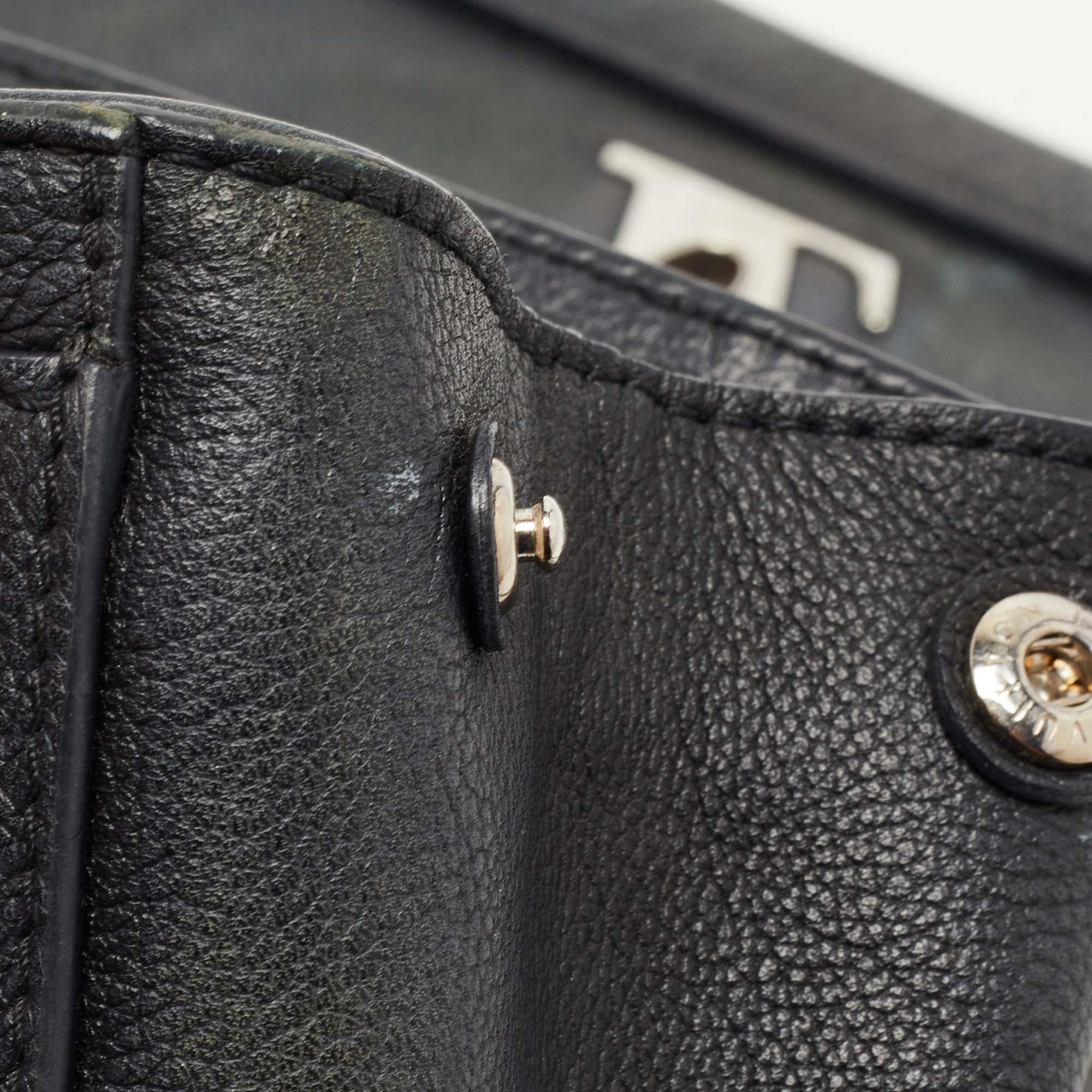 Louis Vuitton Black Leather Lockme II Bag 12