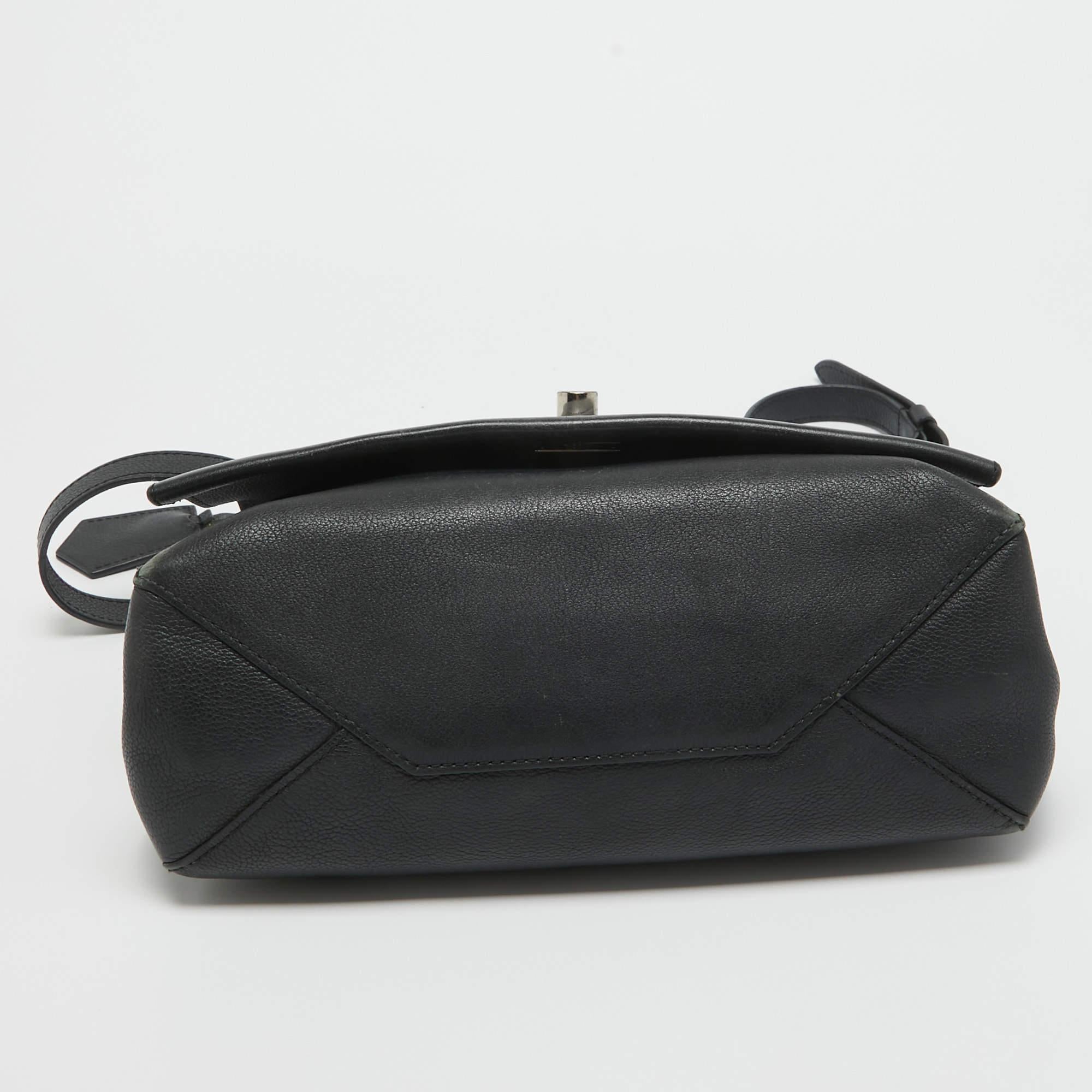 Louis Vuitton Black Leather Lockme II Bag 13
