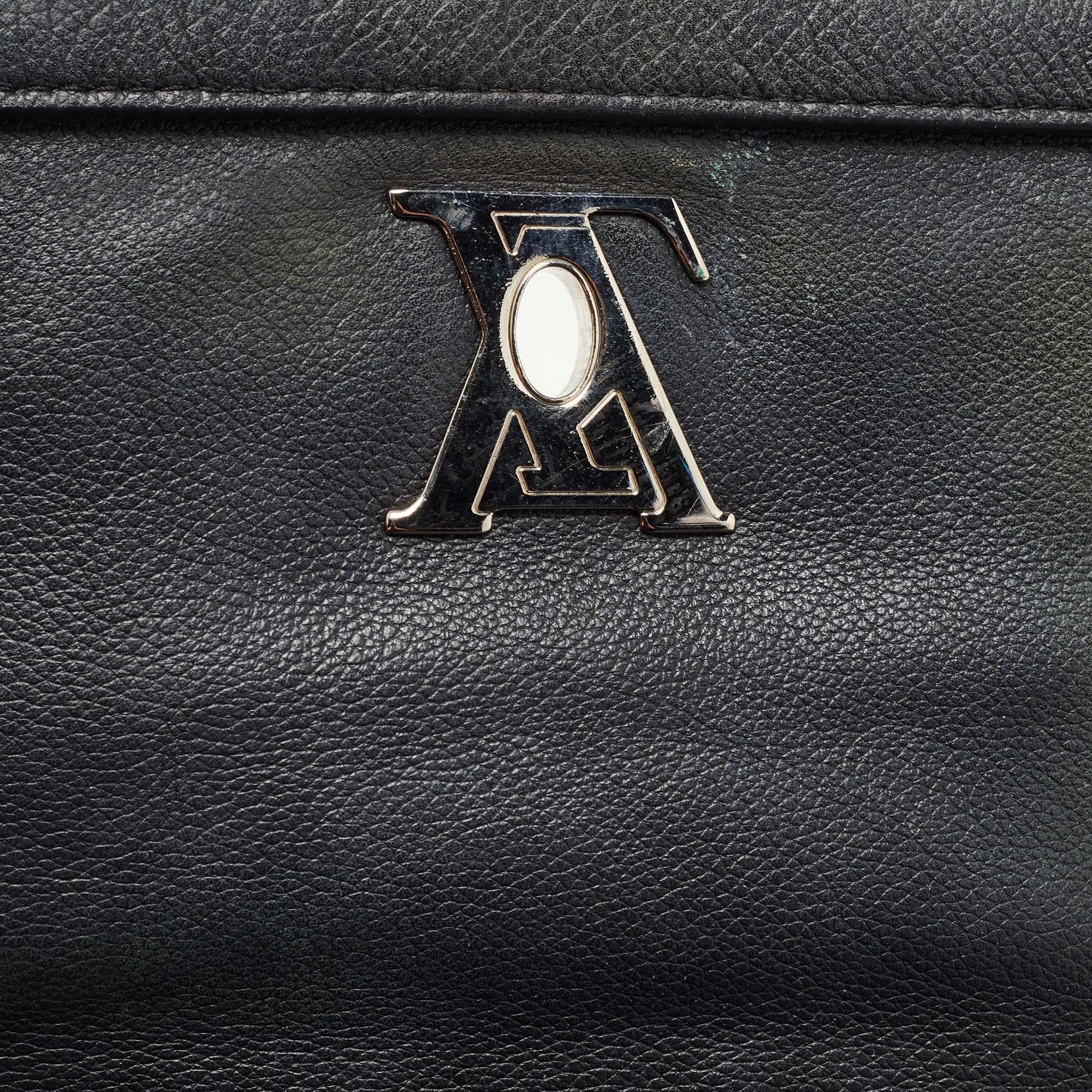 Louis Vuitton Black Leather Lockme II Bag 16