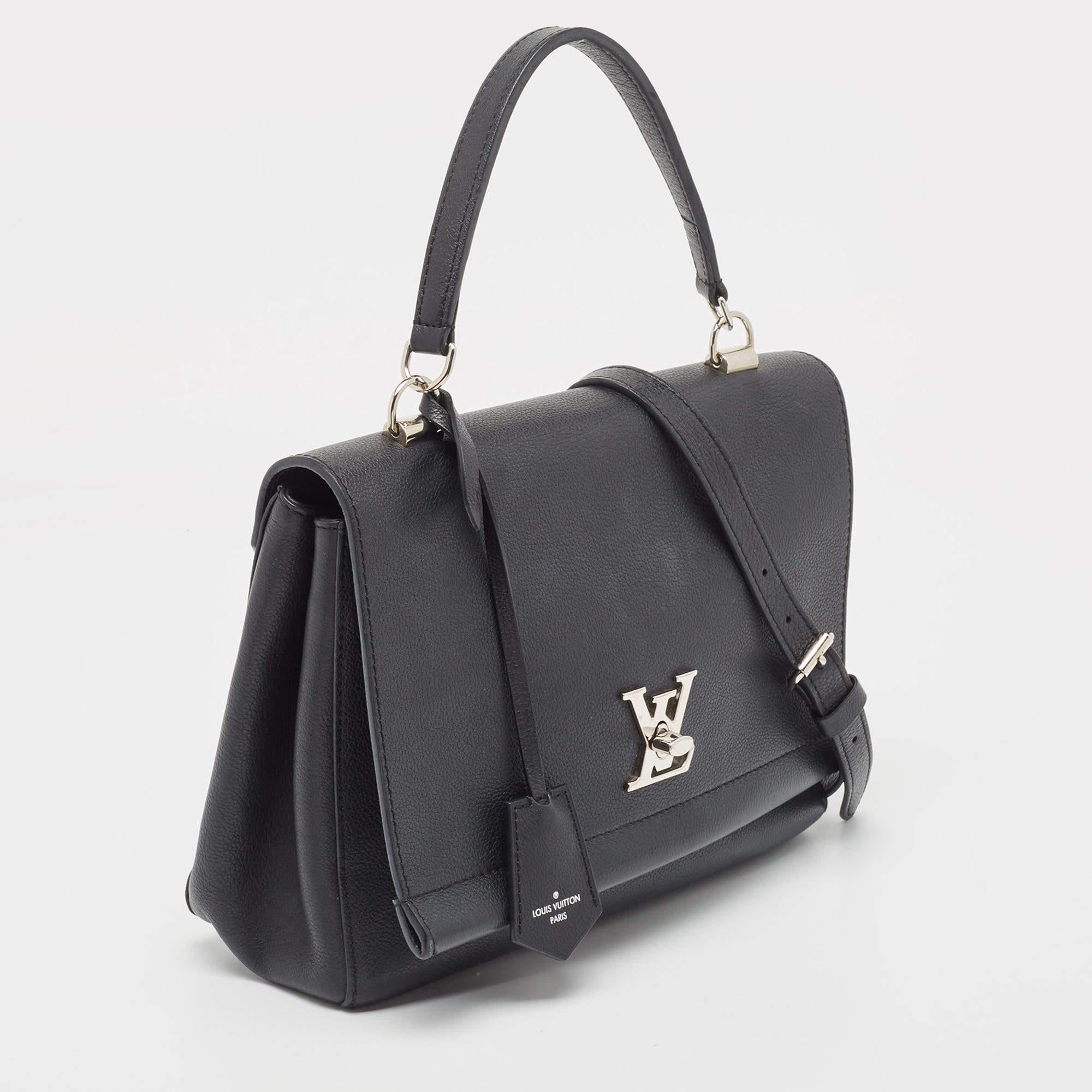 Louis Vuitton Black Leather Lockme II Bag In Good Condition For Sale In Dubai, Al Qouz 2