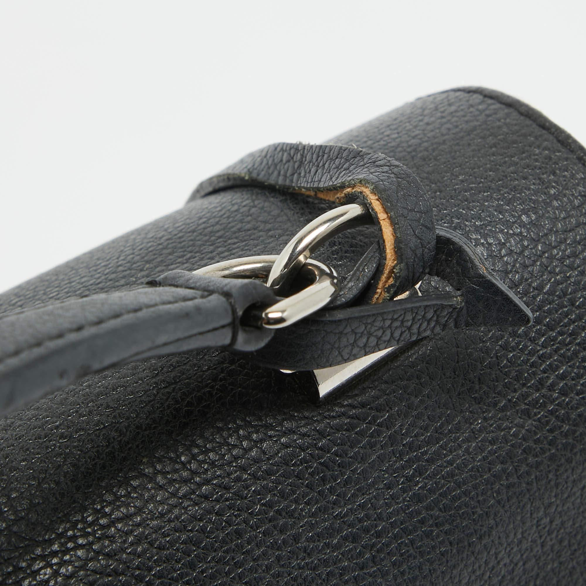 Louis Vuitton Black Leather Lockme II Bag 3