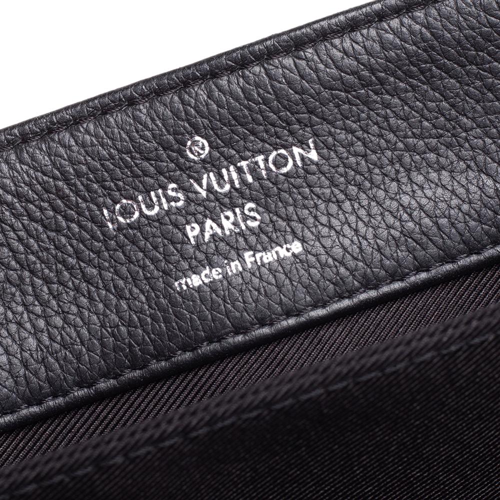 Louis Vuitton Black Leather Lockme II Bag 4