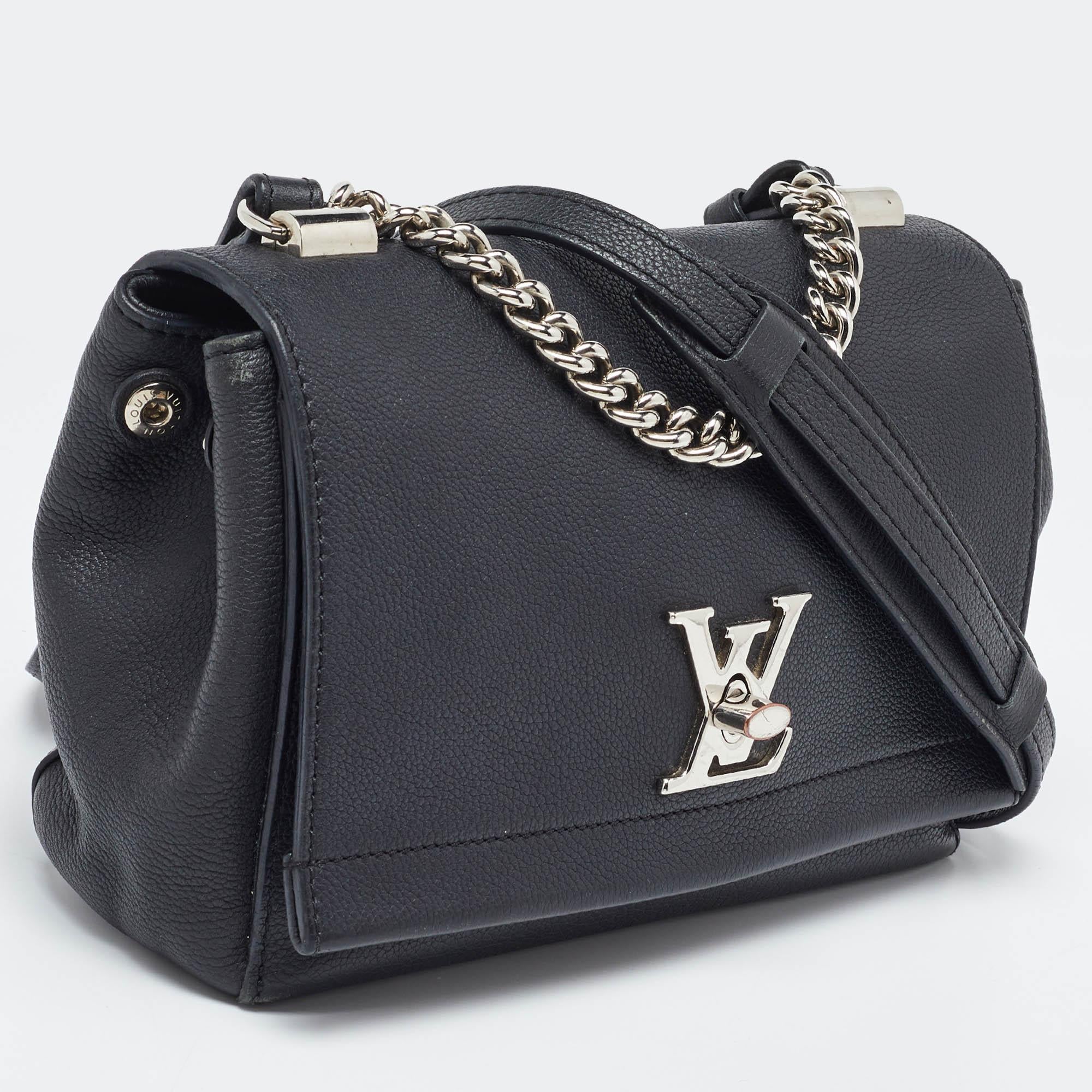 Louis Vuitton Black Leather Lockme II BB Bag In Good Condition In Dubai, Al Qouz 2