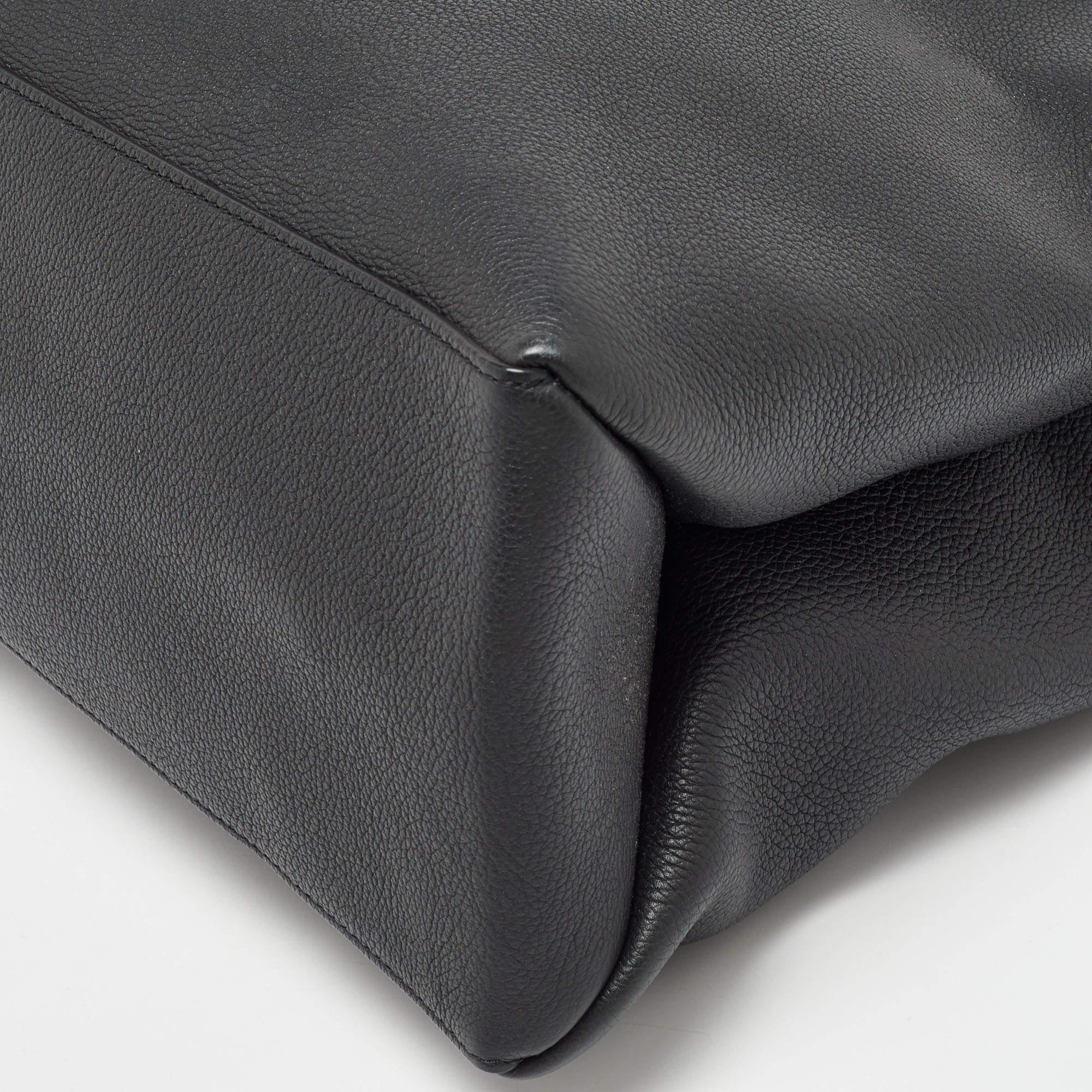 Louis Vuitton Black Leather Lockme Shopper Bag For Sale 3