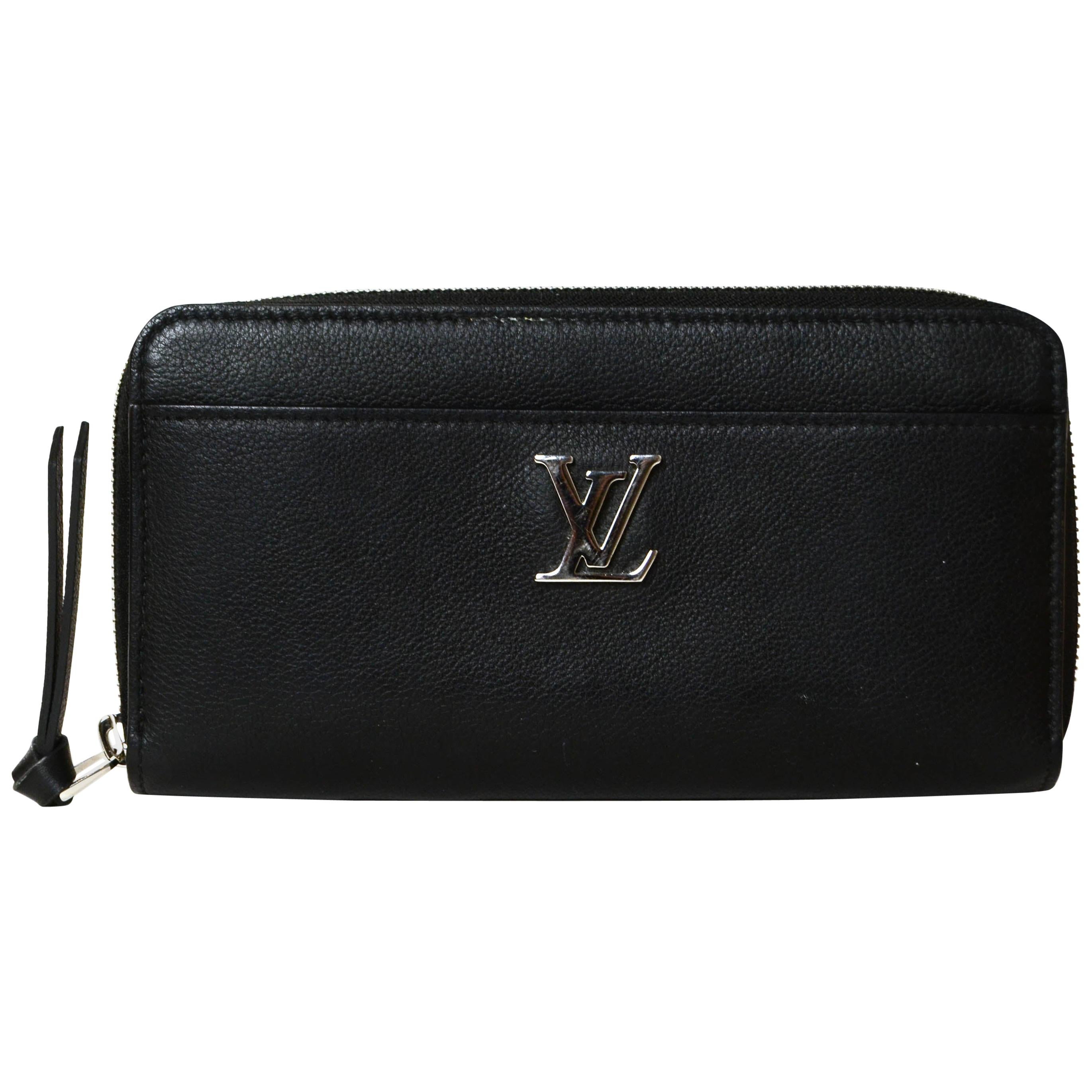 Louis Vuitton Black Leather Lockme Zippy Wallet rt. $1, 200