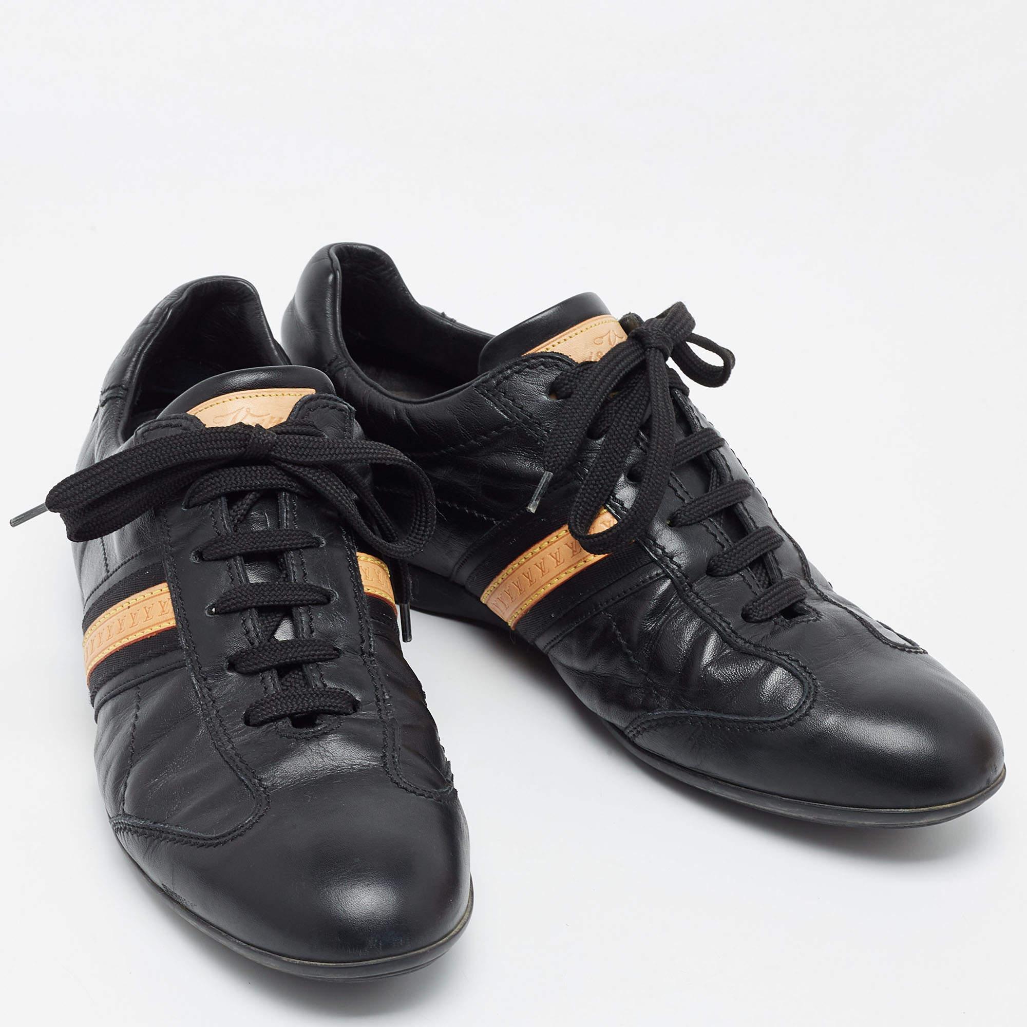Louis Vuitton Black Leather Low Top Sneakers Size 43 For Sale 1