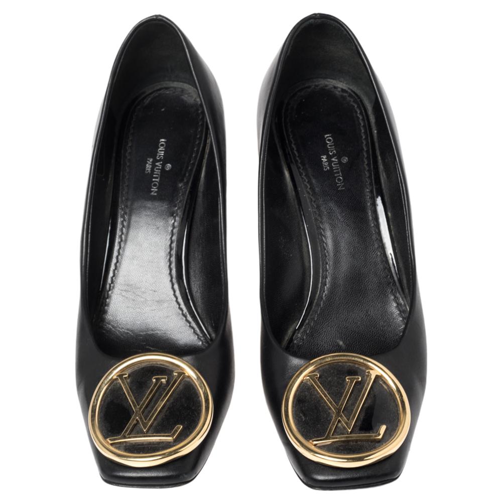 These black pumps from Louis Vuitton are simple but a must-have. Crafted using leather, and balanced on 7 cm block heels, the square-toe pumps are complete with the LV logo on the uppers. They are high in both style and comfort.


