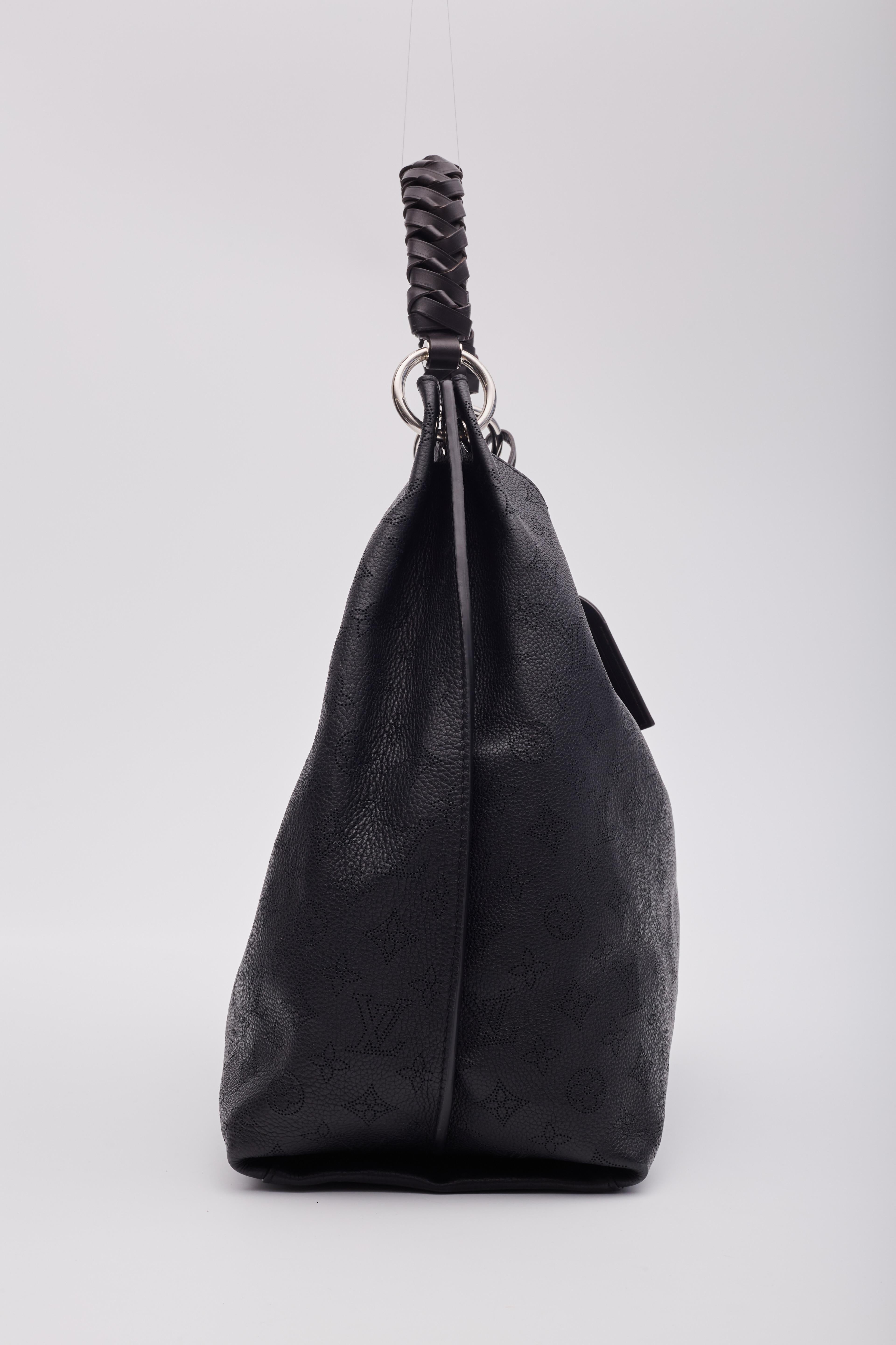 Louis Vuitton Black Leather Mahina Hobo Silver Hrdwr For Sale 1