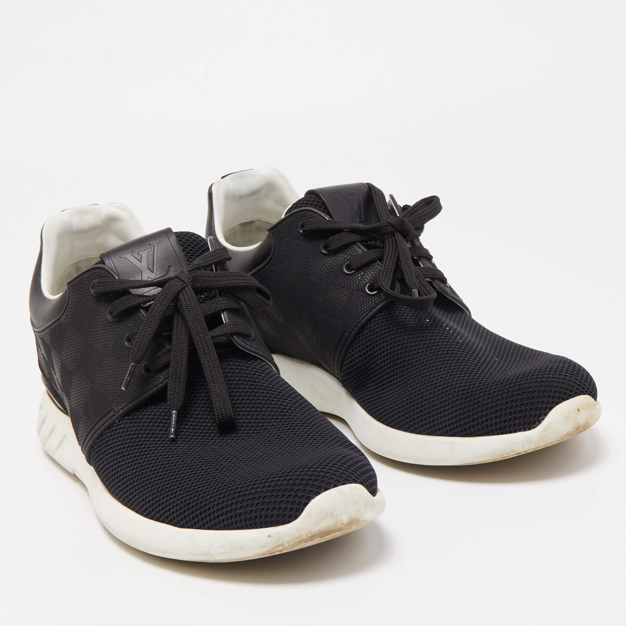 Men's Louis Vuitton Black Leather & Mesh Fastlane Sneakers Size 41.5