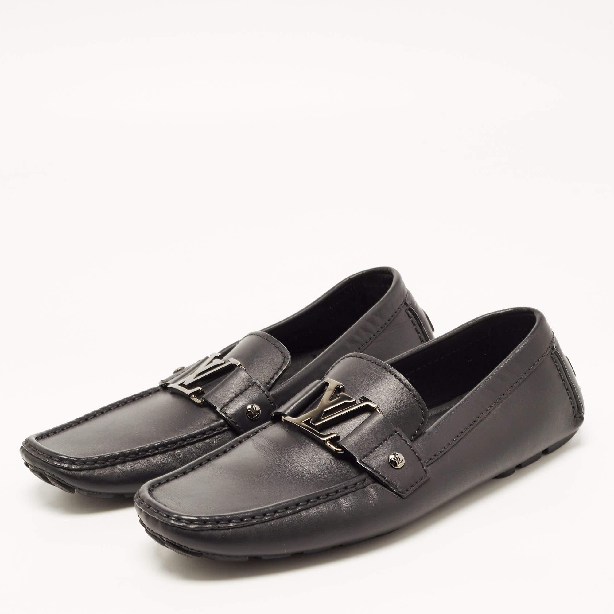 Practical, fashionable, and durable—these LV loafers are carefully built to be fine companions to your everyday style. They come made using the best materials to be a prized buy.

