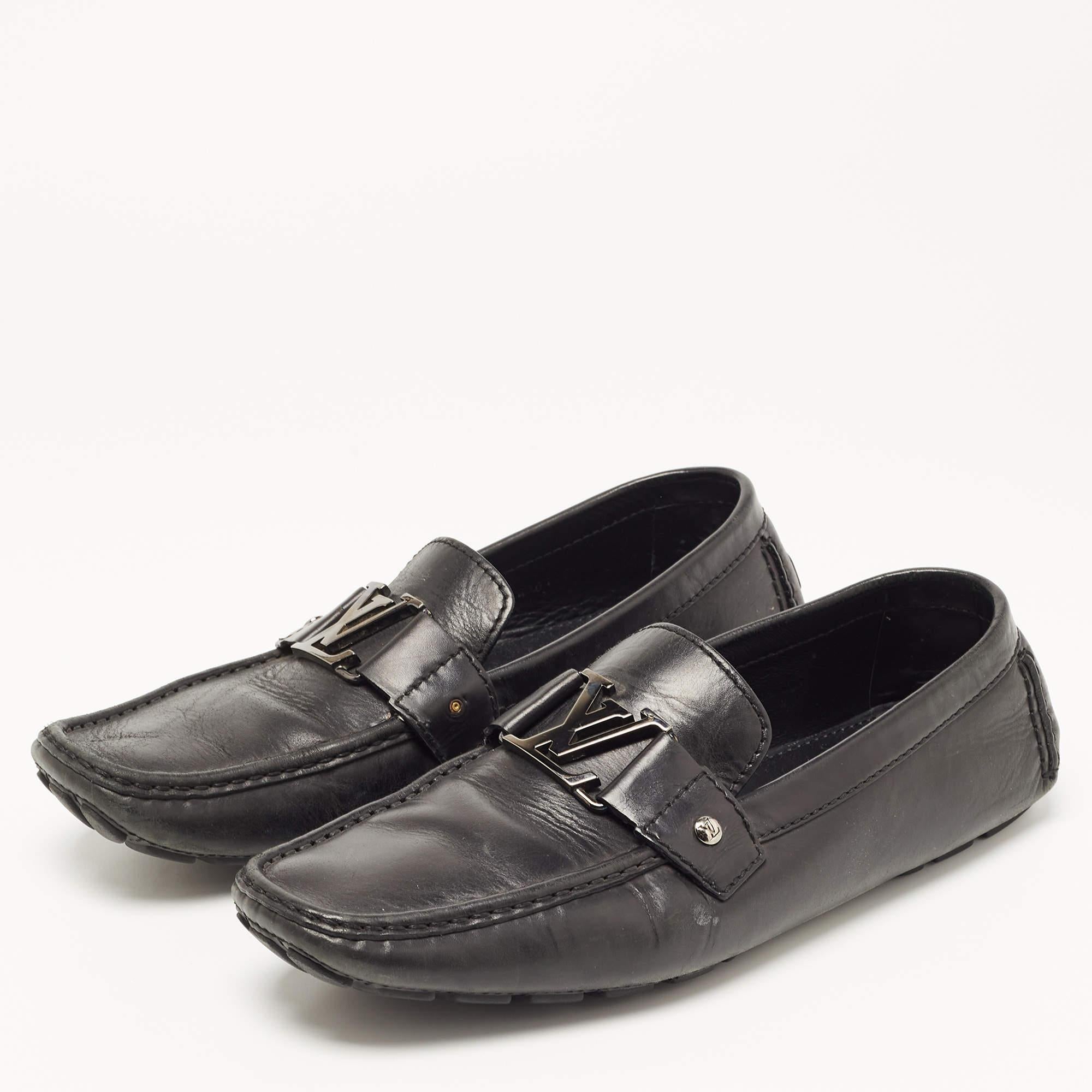 Practical, fashionable, and durable—these designer loafers are carefully built to be fine companions to your everyday style. They come made using the best materials to be a prized buy.

Includes: Original Dustbag, Original Box, Info Booklet